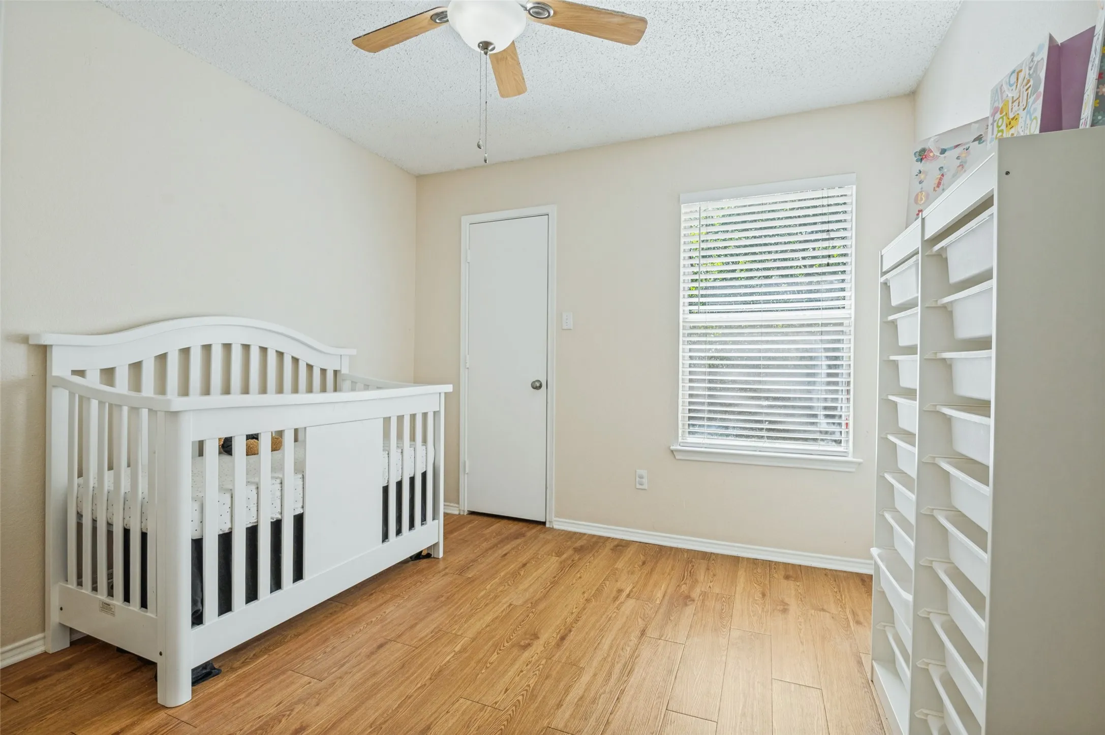 Single Family Residence For Sale in Tarrant County , 6542 Nellie Drive, Arlington, Texas 76002, 3 Bedroom, 2 Bathroom, 2 Garage spaces, 1,324 Sqft, built in 1996, mls#21384020, Real Estate Agent in Arlington, Homes For Sale in Tarrant county, Homes For Sale in Arlington, Realtor in Arlington Texas, Real Estate Brokerage Independent Realty Texas, Luminita Cordes Realtor