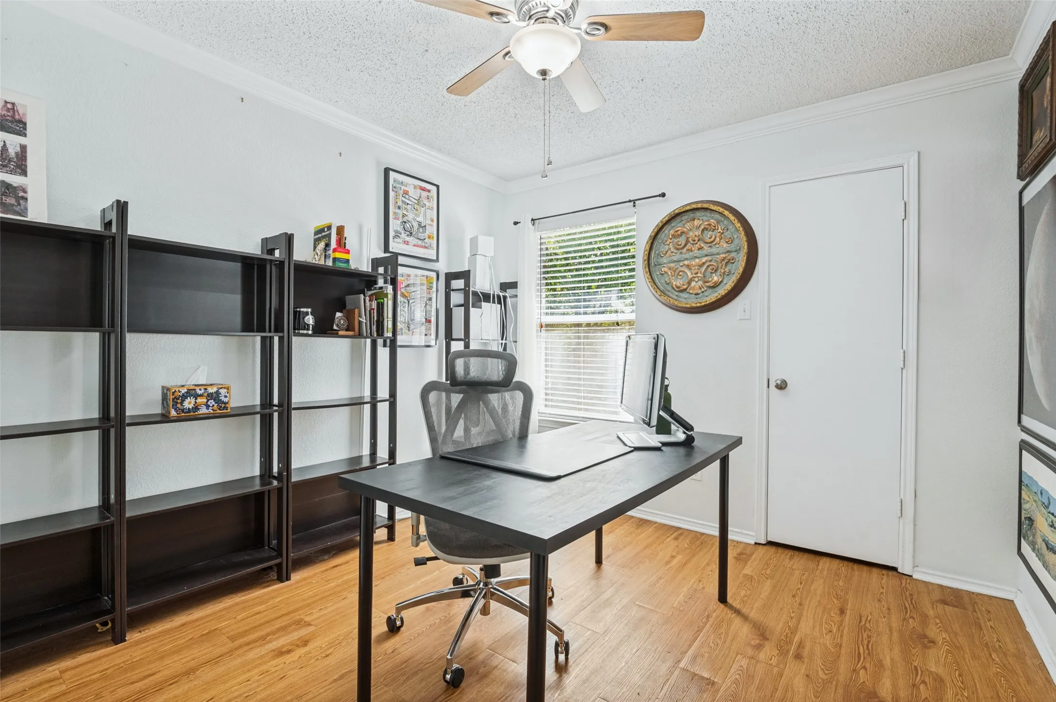 Single Family Residence For Sale in Tarrant County , 6542 Nellie Drive, Arlington, Texas 76002, 3 Bedroom, 2 Bathroom, 2 Garage spaces, 1,324 Sqft, built in 1996, mls#21384020, Real Estate Agent in Arlington, Homes For Sale in Tarrant county, Homes For Sale in Arlington, Realtor in Arlington Texas, Real Estate Brokerage Independent Realty Texas, Luminita Cordes Realtor