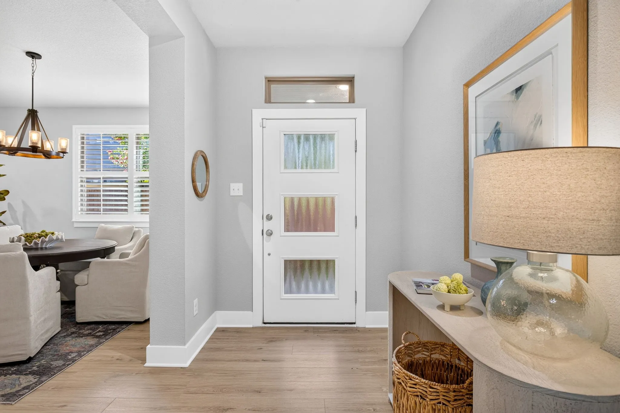 Single Family Residence For Sale in Tarrant County , 415 Templeton Drive, Fort Worth, Texas 76107, 3 Bedroom, 3 Bathroom, 2 Garage spaces, 2,278 Sqft, built in 2014, mls#21383875, Real Estate Agent in Fort Worth, Homes For Sale in Tarrant county, Homes For Sale in Fort Worth, Realtor in Fort Worth Texas, Real Estate Brokerage Independent Realty Texas, Luminita Cordes Realtor