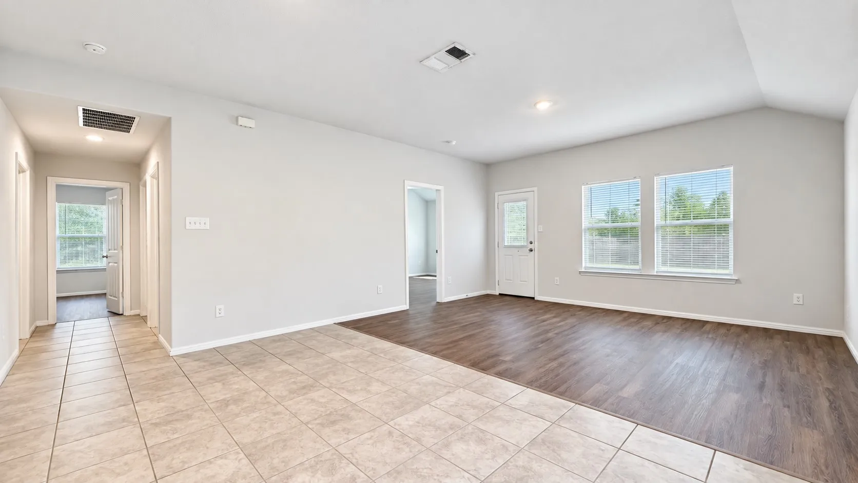 Single Family Residence For Rent in Tarrant County , 10333 Fort Croghan Trail, Crowley, Texas 76036, 4 Bedroom, 2 Bathroom, 2 Garage spaces, 1,649 Sqft, built in 2021, mls#21383933, Real Estate Agent in Crowley, Homes For Rent in Tarrant county, Homes For Rent in Crowley, Realtor in Crowley Texas, Real Estate Brokerage Independent Realty Texas, Luminita Cordes Realtor