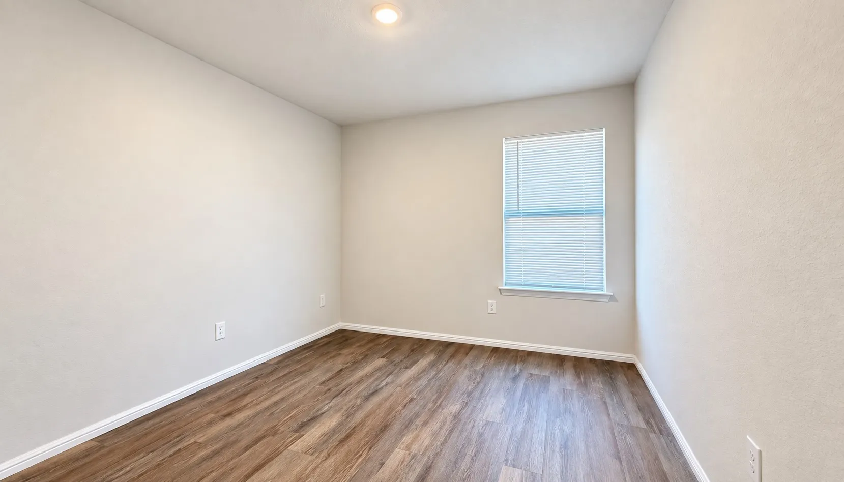 Single Family Residence For Rent in Tarrant County , 10333 Fort Croghan Trail, Crowley, Texas 76036, 4 Bedroom, 2 Bathroom, 2 Garage spaces, 1,649 Sqft, built in 2021, mls#21383933, Real Estate Agent in Crowley, Homes For Rent in Tarrant county, Homes For Rent in Crowley, Realtor in Crowley Texas, Real Estate Brokerage Independent Realty Texas, Luminita Cordes Realtor