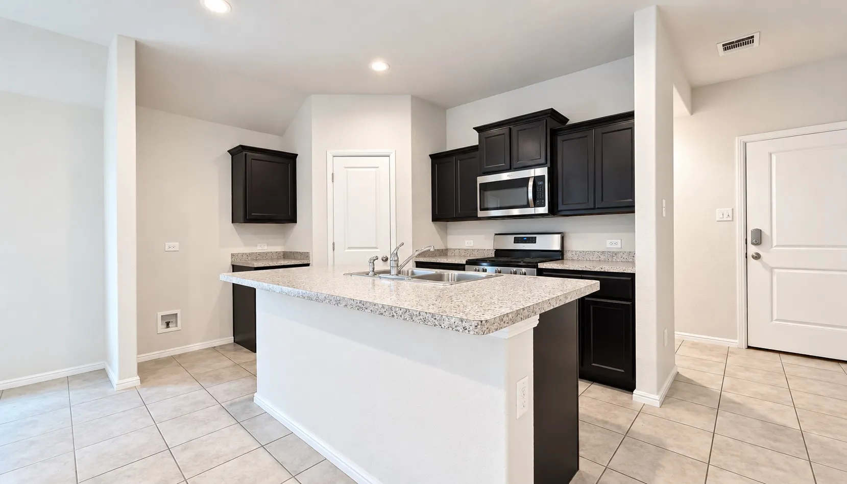 Single Family Residence For Rent in Tarrant County , 10333 Fort Croghan Trail, Crowley, Texas 76036, 4 Bedroom, 2 Bathroom, 2 Garage spaces, 1,649 Sqft, built in 2021, mls#21383933, Real Estate Agent in Crowley, Homes For Rent in Tarrant county, Homes For Rent in Crowley, Realtor in Crowley Texas, Real Estate Brokerage Independent Realty Texas, Luminita Cordes Realtor