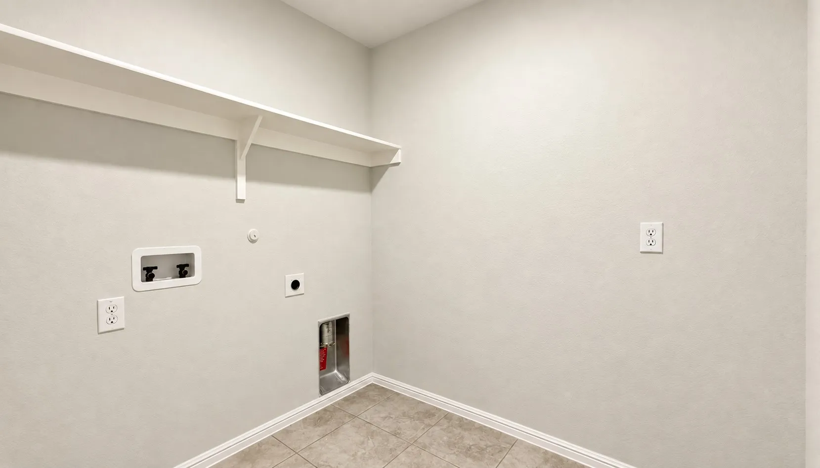 Single Family Residence For Rent in Tarrant County , 10333 Fort Croghan Trail, Crowley, Texas 76036, 4 Bedroom, 2 Bathroom, 2 Garage spaces, 1,649 Sqft, built in 2021, mls#21383933, Real Estate Agent in Crowley, Homes For Rent in Tarrant county, Homes For Rent in Crowley, Realtor in Crowley Texas, Real Estate Brokerage Independent Realty Texas, Luminita Cordes Realtor