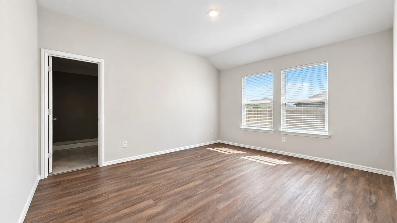 Single Family Residence For Rent in Tarrant County , 10333 Fort Croghan Trail, Crowley, Texas 76036, 4 Bedroom, 2 Bathroom, 2 Garage spaces, 1,649 Sqft, built in 2021, mls#21383933, Real Estate Agent in Crowley, Homes For Rent in Tarrant county, Homes For Rent in Crowley, Realtor in Crowley Texas, Real Estate Brokerage Independent Realty Texas, Luminita Cordes Realtor