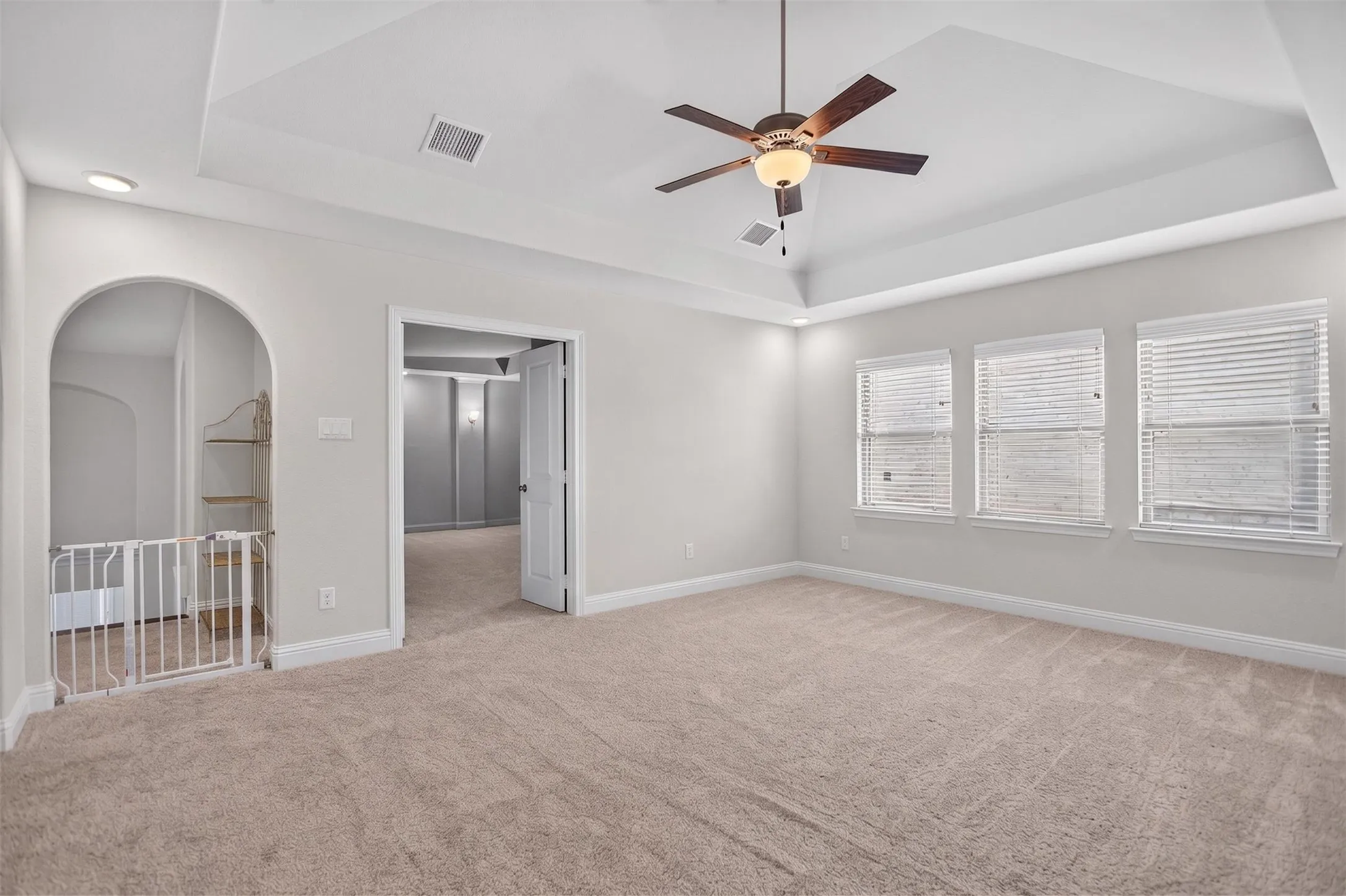Single Family Residence For Sale in Collin County , 1017 Spencer Street, Allen, Texas 75013, 4 Bedroom, 5 Bathroom, 3 Garage spaces, 3,308 Sqft, built in 2019, mls#21382004, Real Estate Agent in Allen, Homes For Sale in Collin county, Homes For Sale in Allen, Realtor in Allen Texas, Real Estate Brokerage Independent Realty Texas, Luminita Cordes Realtor