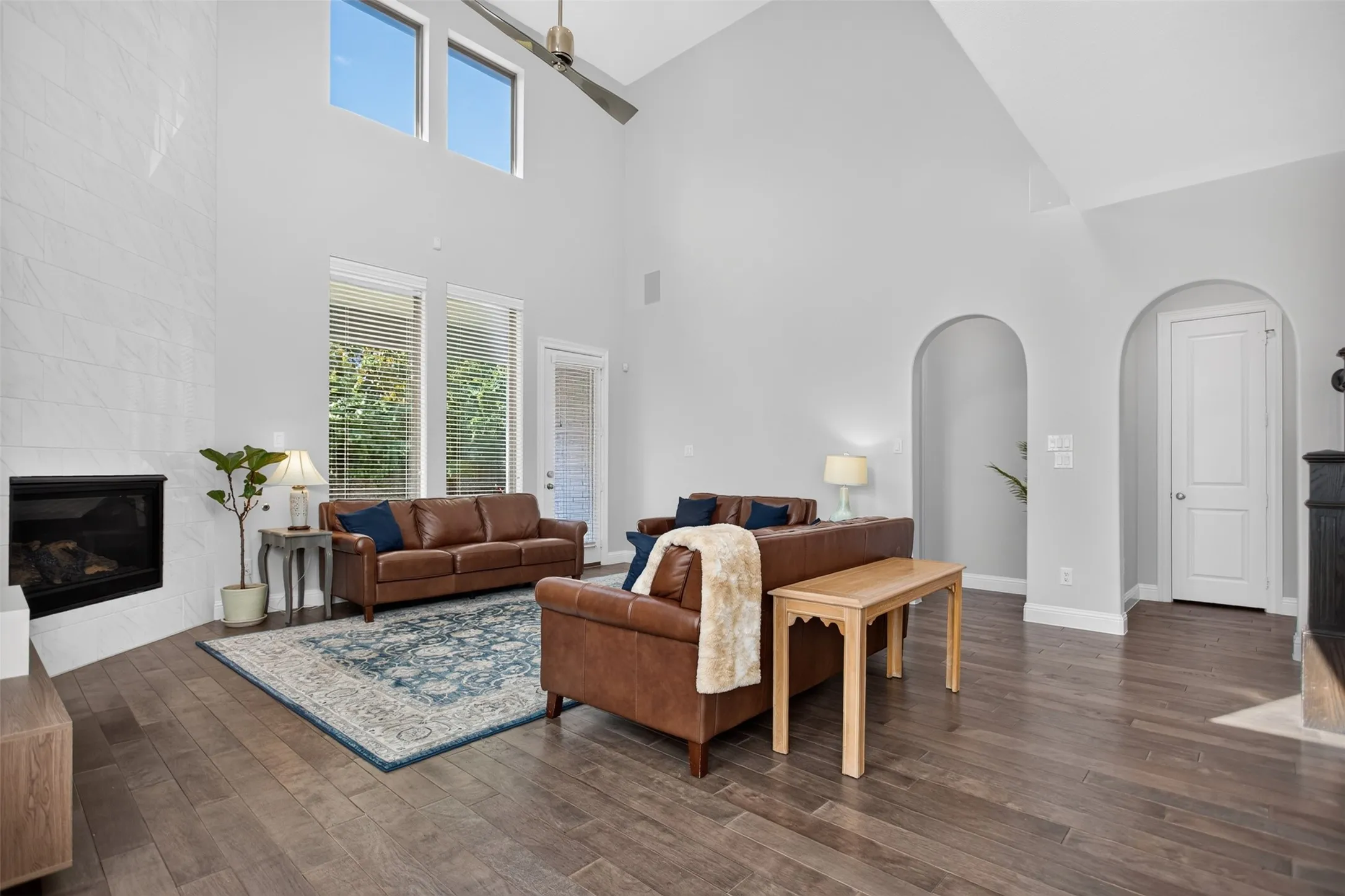 Single Family Residence For Sale in Collin County , 1017 Spencer Street, Allen, Texas 75013, 4 Bedroom, 5 Bathroom, 3 Garage spaces, 3,308 Sqft, built in 2019, mls#21382004, Real Estate Agent in Allen, Homes For Sale in Collin county, Homes For Sale in Allen, Realtor in Allen Texas, Real Estate Brokerage Independent Realty Texas, Luminita Cordes Realtor