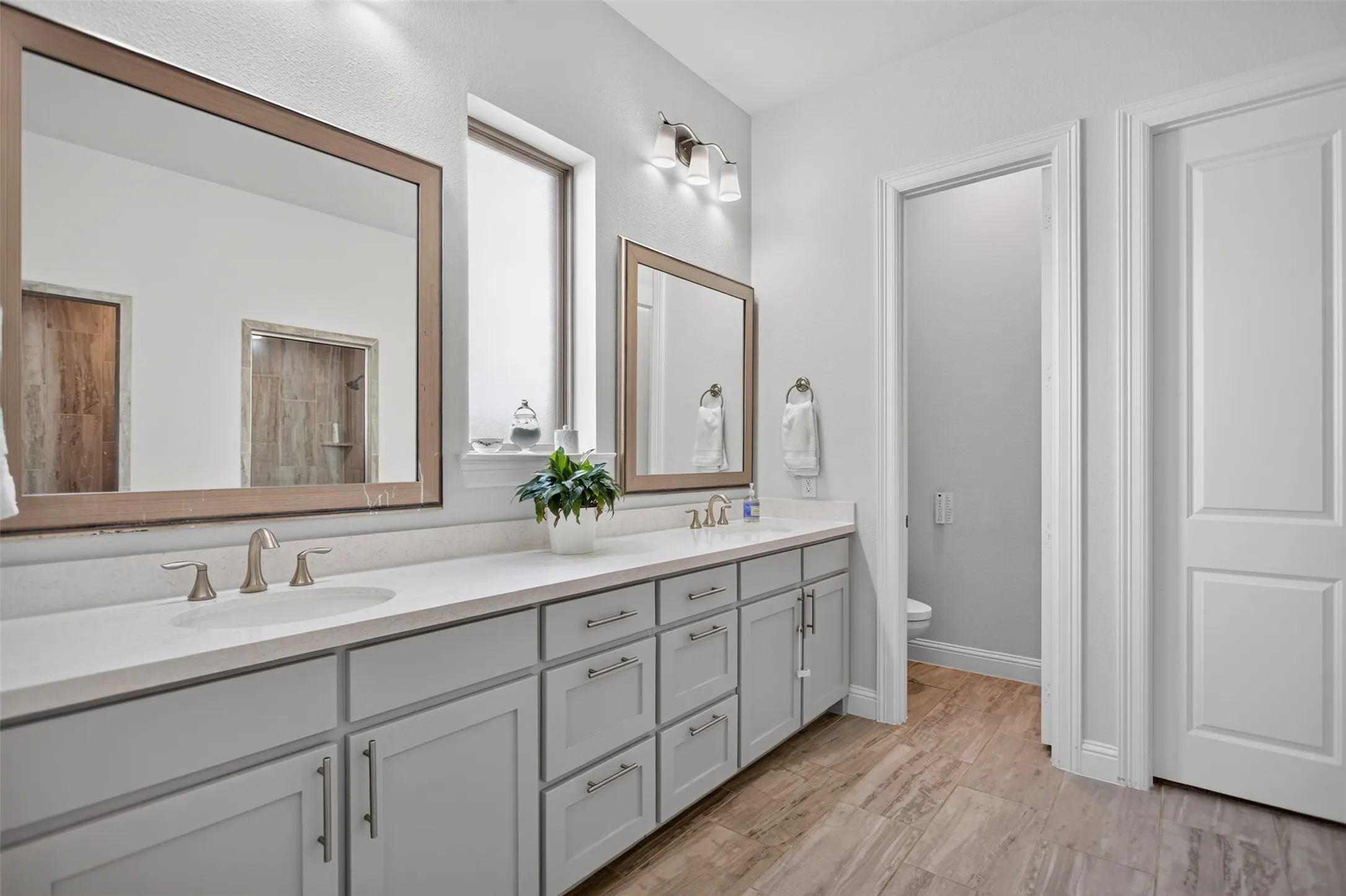 Single Family Residence For Sale in Collin County , 1017 Spencer Street, Allen, Texas 75013, 4 Bedroom, 5 Bathroom, 3 Garage spaces, 3,308 Sqft, built in 2019, mls#21382004, Real Estate Agent in Allen, Homes For Sale in Collin county, Homes For Sale in Allen, Realtor in Allen Texas, Real Estate Brokerage Independent Realty Texas, Luminita Cordes Realtor