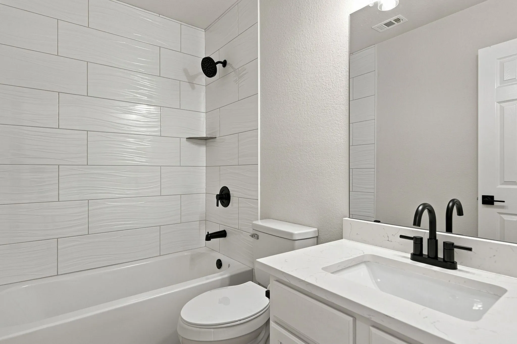 Single Family Residence For Sale in Collin County , 704 Sequoia Drive, Anna, Texas 75409, 3 Bedroom, 2 Bathroom, Garage spaces, 1,729 Sqft, built in 2004, mls#21384013, Real Estate Agent in Anna, Homes For Sale in Collin county, Homes For Sale in Anna, Realtor in Anna Texas, Real Estate Brokerage Independent Realty Texas, Luminita Cordes Realtor