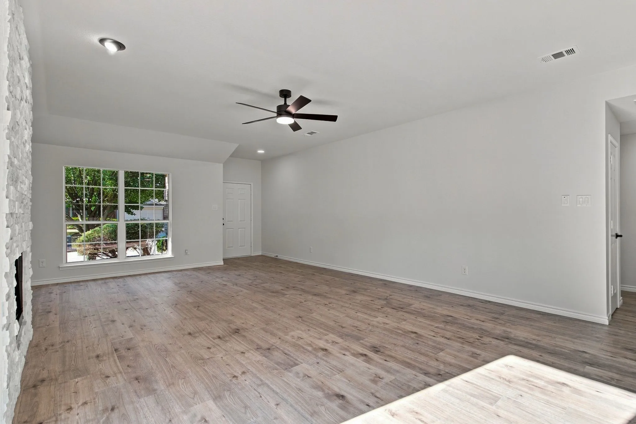 Single Family Residence For Sale in Collin County , 704 Sequoia Drive, Anna, Texas 75409, 3 Bedroom, 2 Bathroom, Garage spaces, 1,729 Sqft, built in 2004, mls#21384013, Real Estate Agent in Anna, Homes For Sale in Collin county, Homes For Sale in Anna, Realtor in Anna Texas, Real Estate Brokerage Independent Realty Texas, Luminita Cordes Realtor