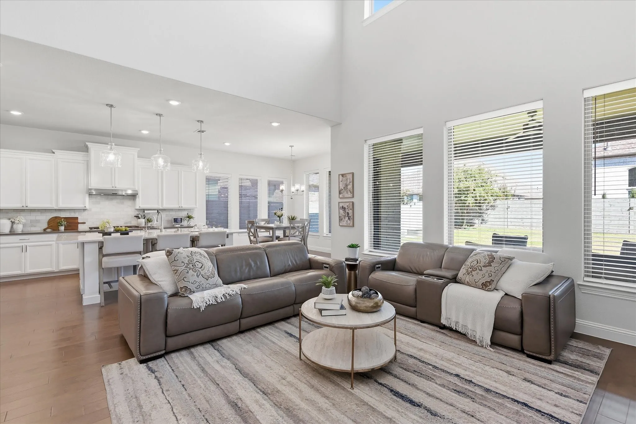 Single Family Residence For Sale in Denton County , 1416 17th Street, Argyle, Texas 76226, 4 Bedroom, 5 Bathroom, 3 Garage spaces, 4,104 Sqft, built in 2020, mls#21381854, Real Estate Agent in Argyle, Homes For Sale in Denton county, Homes For Sale in Argyle, Realtor in Argyle Texas, Real Estate Brokerage Independent Realty Texas, Luminita Cordes Realtor