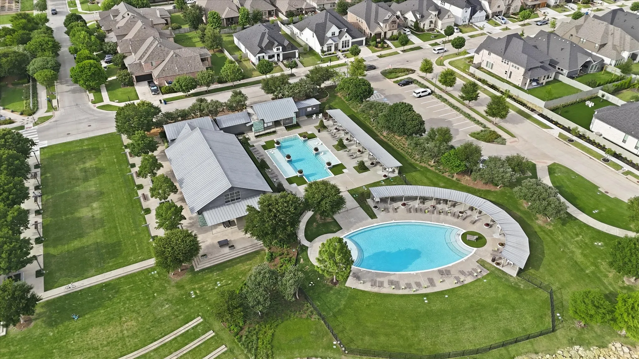 4 resort style pools.