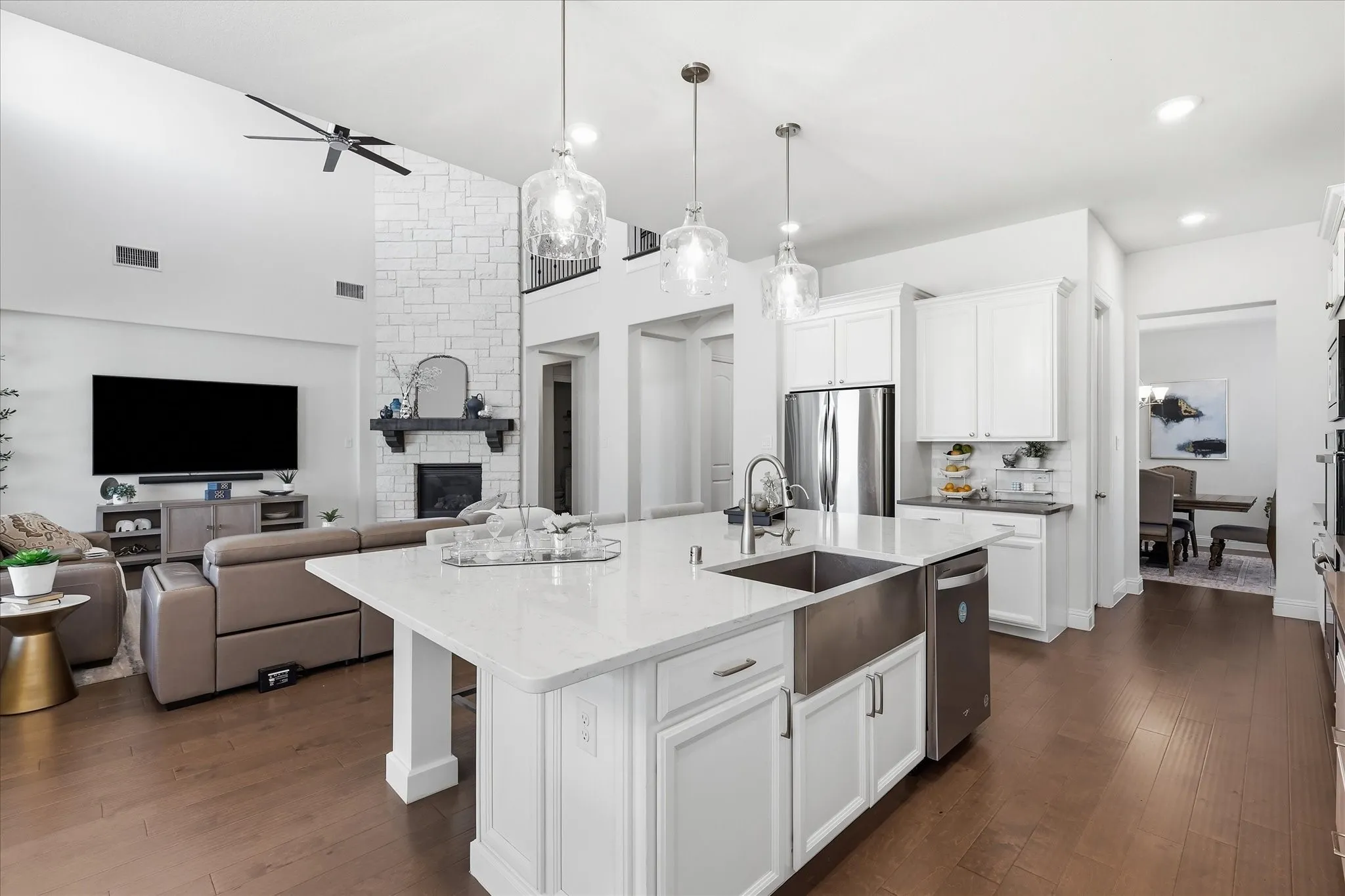 Single Family Residence For Sale in Denton County , 1416 17th Street, Argyle, Texas 76226, 4 Bedroom, 5 Bathroom, 3 Garage spaces, 4,104 Sqft, built in 2020, mls#21381854, Real Estate Agent in Argyle, Homes For Sale in Denton county, Homes For Sale in Argyle, Realtor in Argyle Texas, Real Estate Brokerage Independent Realty Texas, Luminita Cordes Realtor