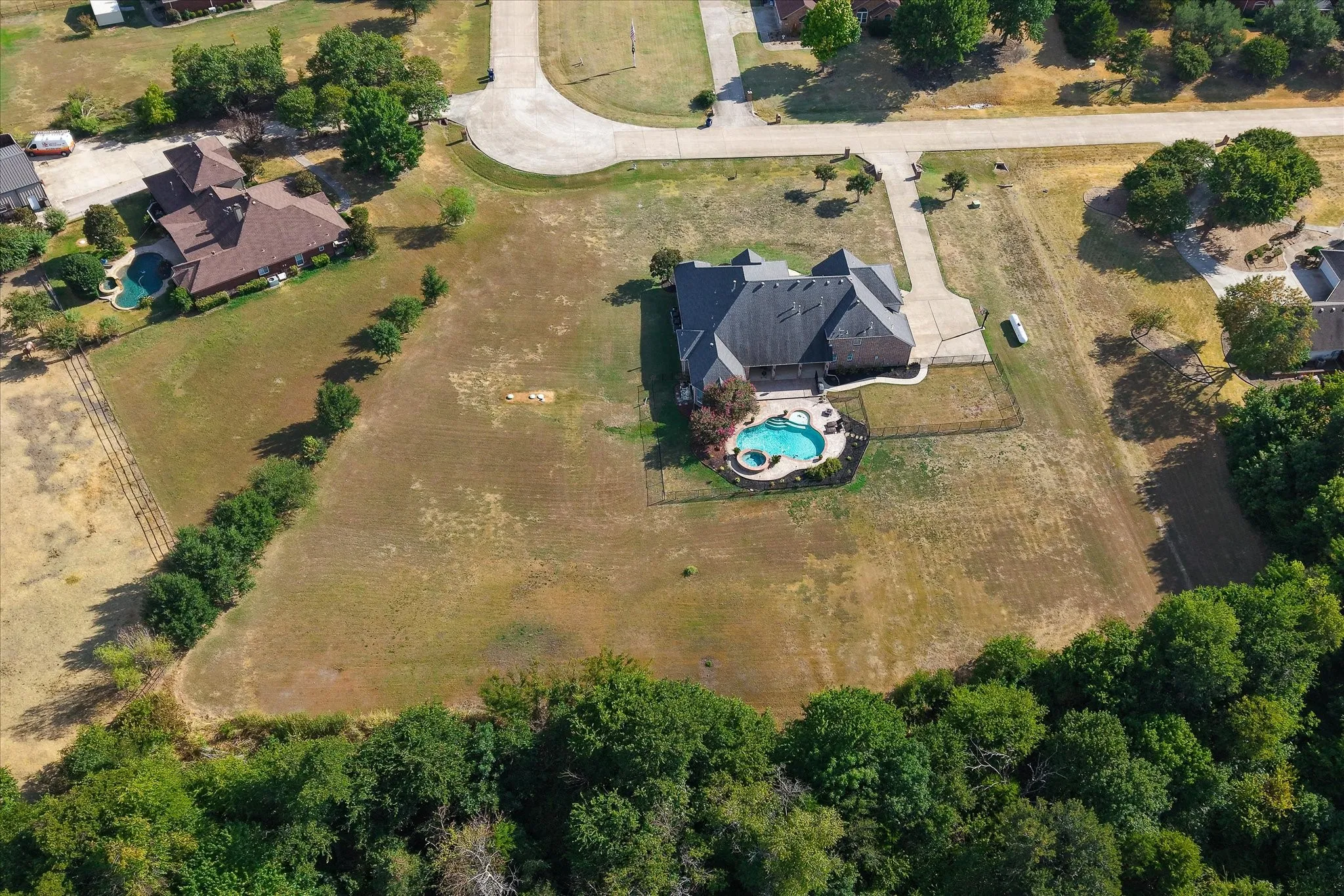 Single Family Residence For Sale in Collin County , 1920 Northfork Lane, Lucas, Texas 75002, 5 Bedroom, 4 Bathroom, 3 Garage spaces, 4,206 Sqft, built in 2003, mls#21382853, Real Estate Agent in Lucas, Homes For Sale in Collin county, Homes For Sale in Lucas, Realtor in Lucas Texas, Real Estate Brokerage Independent Realty Texas, Luminita Cordes Realtor