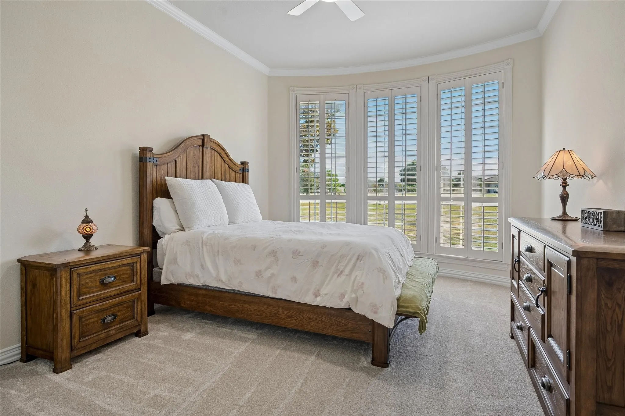 Single Family Residence For Sale in Collin County , 1920 Northfork Lane, Lucas, Texas 75002, 5 Bedroom, 4 Bathroom, 3 Garage spaces, 4,206 Sqft, built in 2003, mls#21382853, Real Estate Agent in Lucas, Homes For Sale in Collin county, Homes For Sale in Lucas, Realtor in Lucas Texas, Real Estate Brokerage Independent Realty Texas, Luminita Cordes Realtor