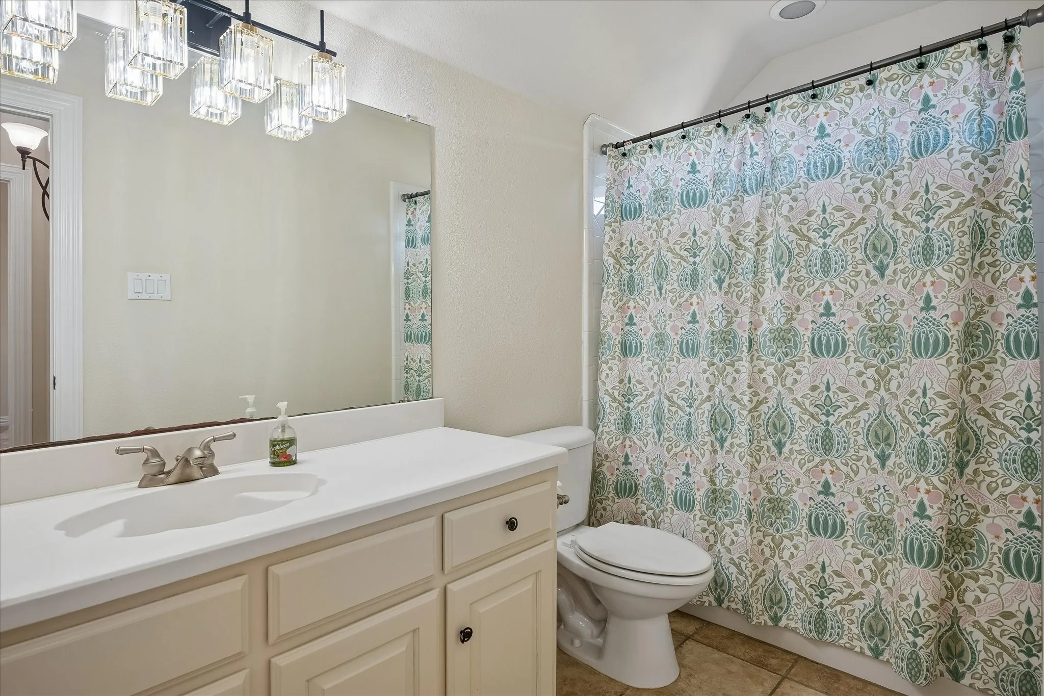 full bath upstairs