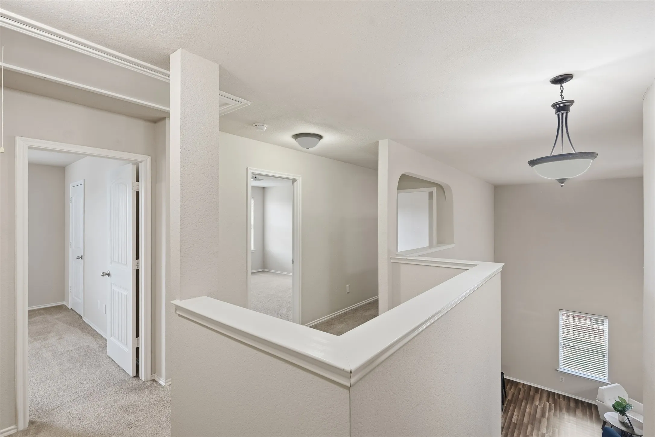 Single Family Residence For Sale in Ellis County , 227 Old Spanish Trail, Waxahachie, Texas 75167, 4 Bedroom, 3 Bathroom, 2 Garage spaces, 2,164 Sqft, built in 2014, mls#21384026, Real Estate Agent in Waxahachie, Homes For Sale in Ellis county, Homes For Sale in Waxahachie, Realtor in Waxahachie Texas, Real Estate Brokerage Independent Realty Texas, Luminita Cordes Realtor