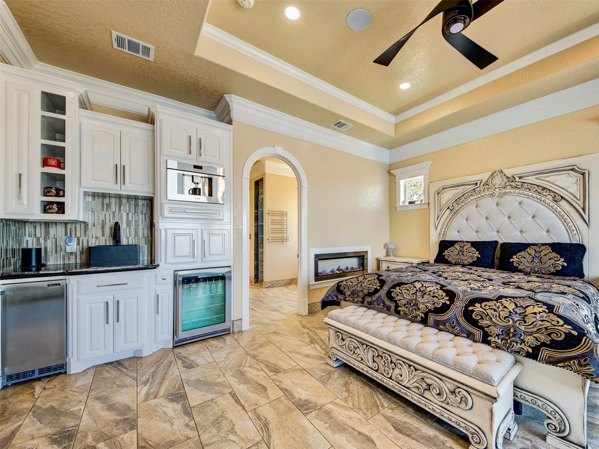 Single Family Residence For Sale in Montague County , 288 W Carter Heights, Bowie, Texas 76230, 6 Bedroom, 5 Bathroom, 3 Garage spaces, 4,875 Sqft, built in 2024, mls#21378259, Real Estate Agent in Bowie, Homes For Sale in Montague county, Homes For Sale in Bowie, Realtor in Bowie Texas, Real Estate Brokerage Independent Realty Texas, Luminita Cordes Realtor