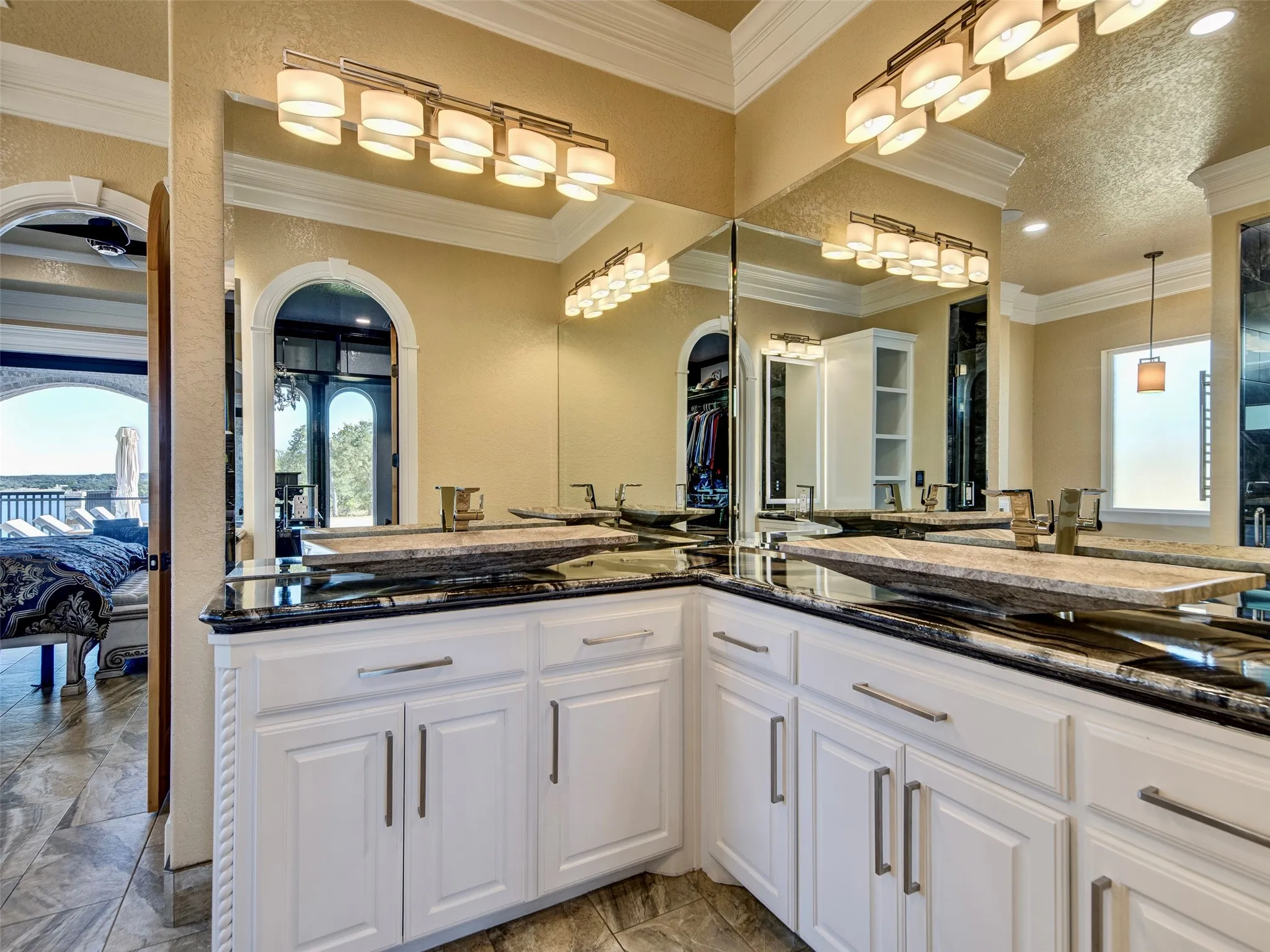 Single Family Residence For Sale in Montague County , 288 W Carter Heights, Bowie, Texas 76230, 6 Bedroom, 5 Bathroom, 3 Garage spaces, 4,875 Sqft, built in 2024, mls#21378259, Real Estate Agent in Bowie, Homes For Sale in Montague county, Homes For Sale in Bowie, Realtor in Bowie Texas, Real Estate Brokerage Independent Realty Texas, Luminita Cordes Realtor