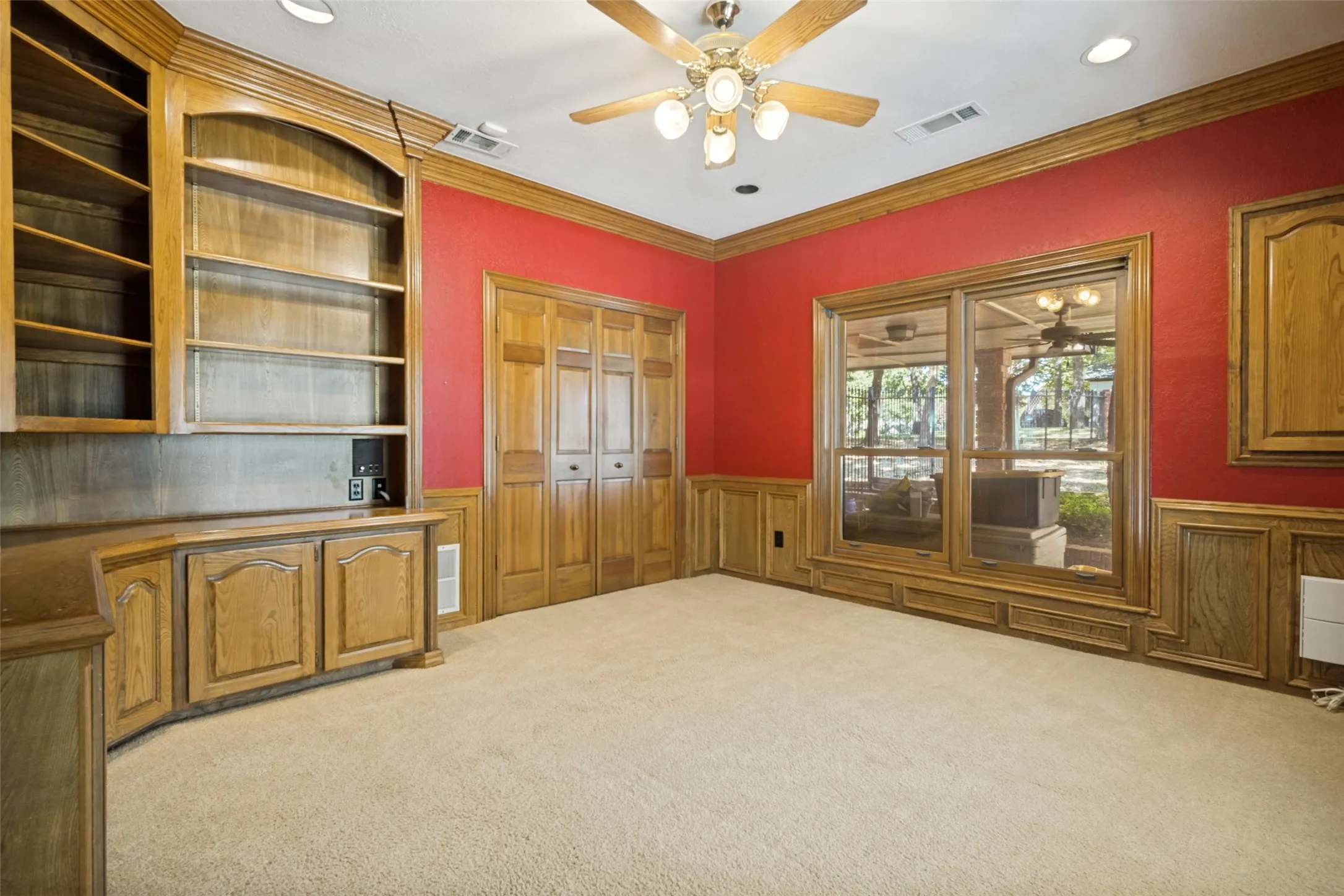 Single Family Residence For Sale in Tarrant County , 1013 Diamond Boulevard, Southlake, Texas 76092, 5 Bedroom, 8 Bathroom, 3 Garage spaces, 5,345 Sqft, built in 1985, mls#21384036, Real Estate Agent in Southlake, Homes For Sale in Tarrant county, Homes For Sale in Southlake, Realtor in Southlake Texas, Real Estate Brokerage Independent Realty Texas, Luminita Cordes Realtor