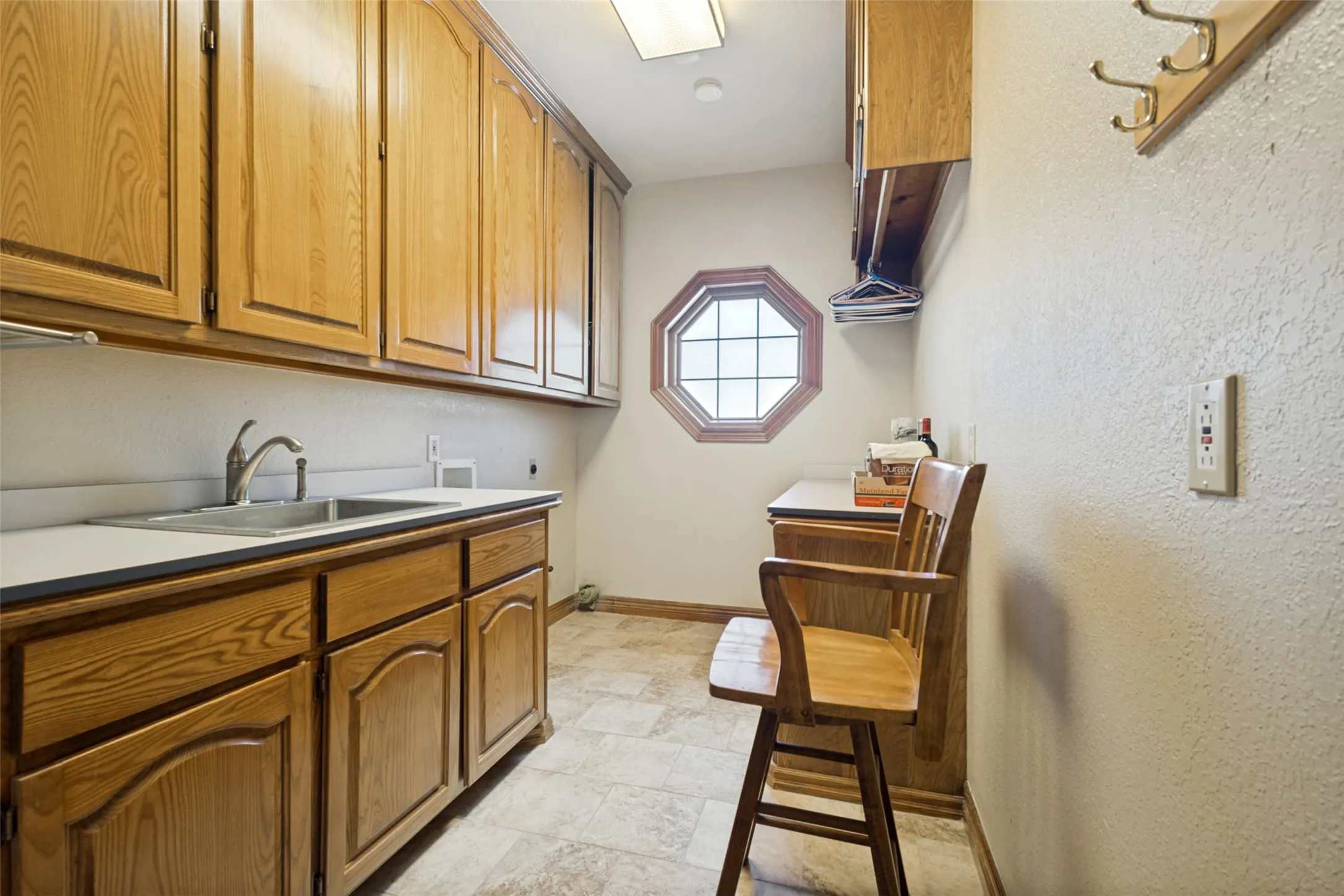 Single Family Residence For Sale in Tarrant County , 1013 Diamond Boulevard, Southlake, Texas 76092, 5 Bedroom, 8 Bathroom, 3 Garage spaces, 5,345 Sqft, built in 1985, mls#21384036, Real Estate Agent in Southlake, Homes For Sale in Tarrant county, Homes For Sale in Southlake, Realtor in Southlake Texas, Real Estate Brokerage Independent Realty Texas, Luminita Cordes Realtor