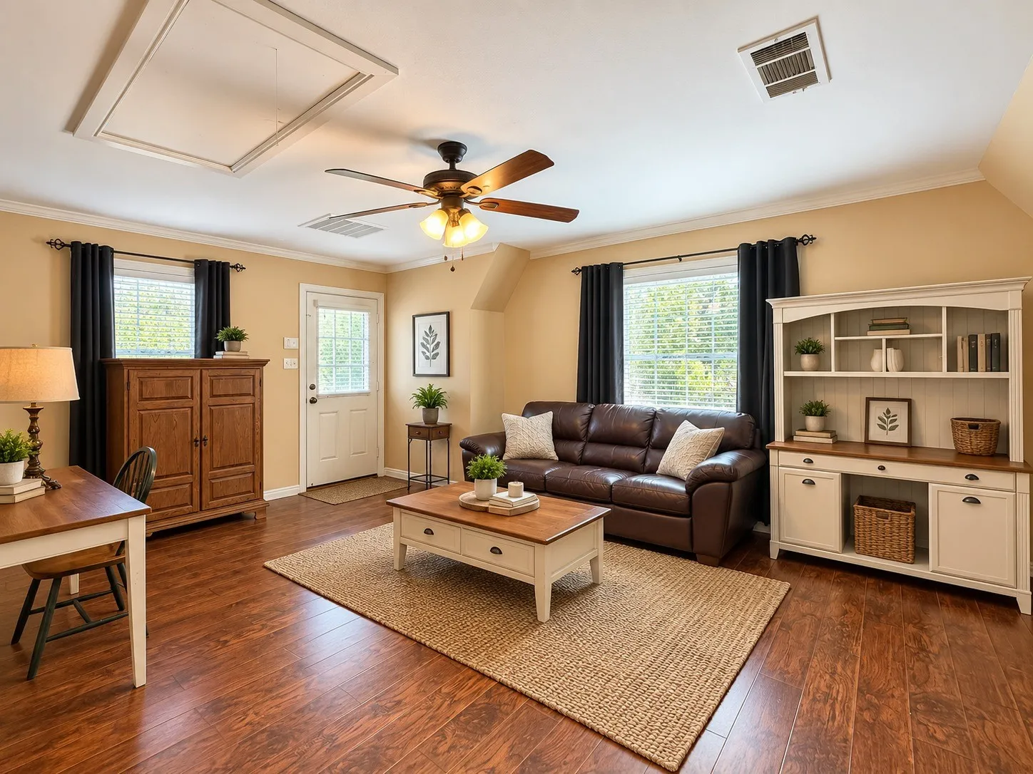 Single Family Residence For Sale in Tarrant County , 1013 Diamond Boulevard, Southlake, Texas 76092, 5 Bedroom, 8 Bathroom, 3 Garage spaces, 5,345 Sqft, built in 1985, mls#21384036, Real Estate Agent in Southlake, Homes For Sale in Tarrant county, Homes For Sale in Southlake, Realtor in Southlake Texas, Real Estate Brokerage Independent Realty Texas, Luminita Cordes Realtor
