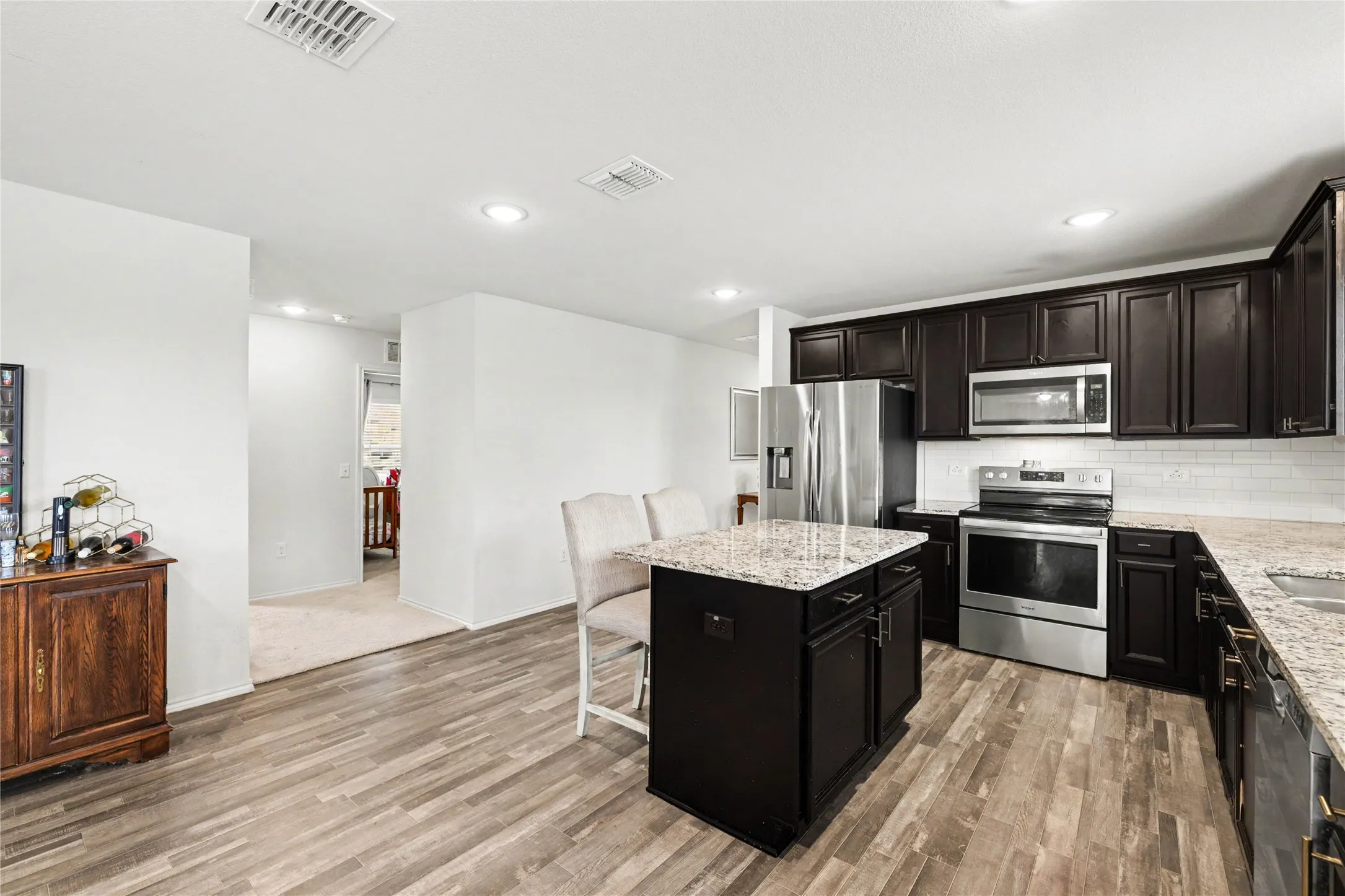 Single Family Residence For Sale in Denton County , 1301 Waggoner Drive, Aubrey, Texas 76227, 3 Bedroom, 2 Bathroom, 2 Garage spaces, 1,695 Sqft, built in 2020, mls#21380817, Real Estate Agent in Aubrey, Homes For Sale in Denton county, Homes For Sale in Aubrey, Realtor in Aubrey Texas, Real Estate Brokerage Independent Realty Texas, Luminita Cordes Realtor