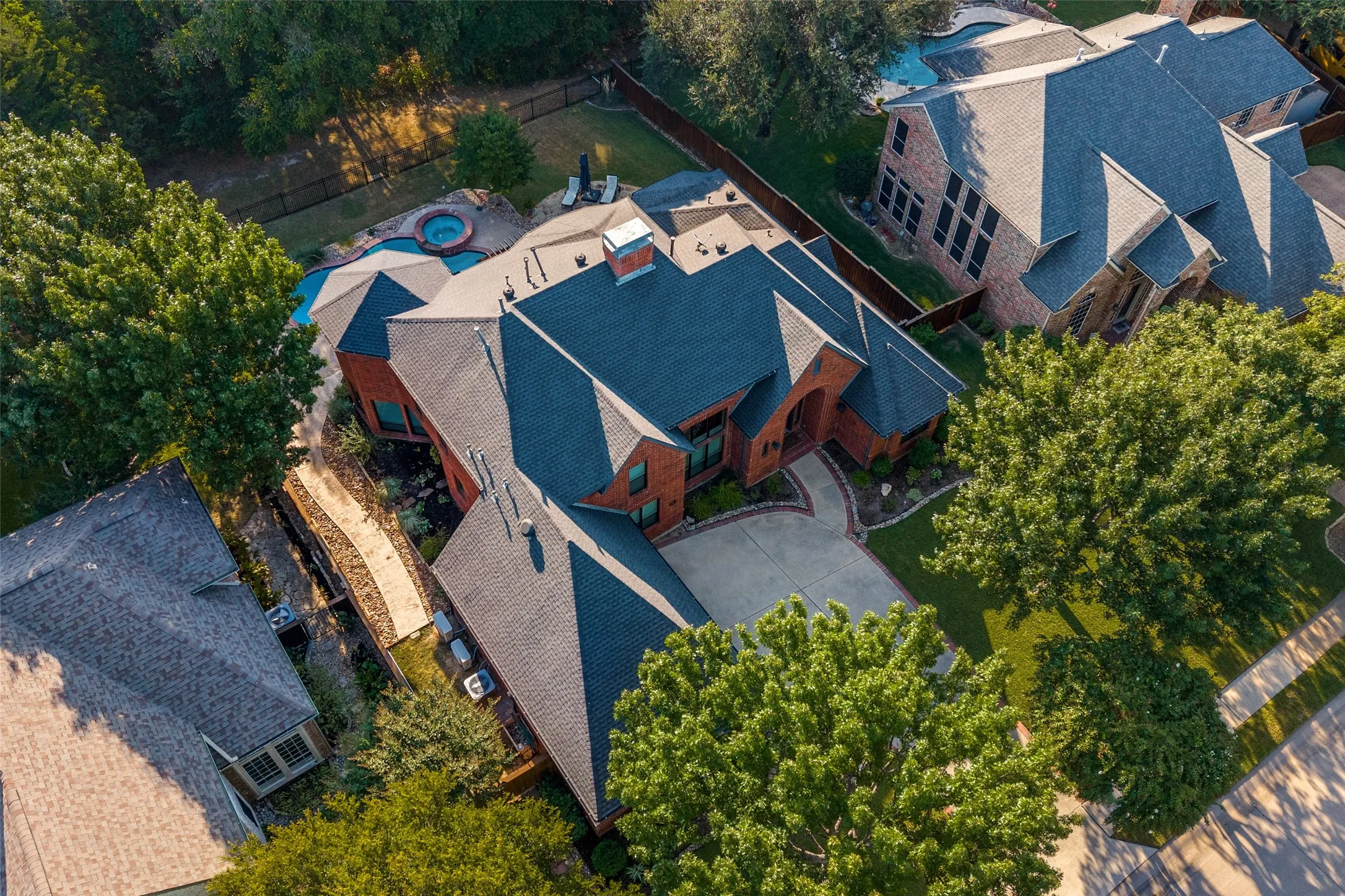 Single Family Residence For Sale in Collin County , 601 Fallen Branch Drive, Mc Kinney, Texas 75072, 4 Bedroom, 4 Bathroom, 3 Garage spaces, 3,778 Sqft, built in 1996, mls#21382398, Real Estate Agent in Mc Kinney, Homes For Sale in Collin county, Homes For Sale in Mc Kinney, Realtor in Mc Kinney Texas, Real Estate Brokerage Independent Realty Texas, Luminita Cordes Realtor