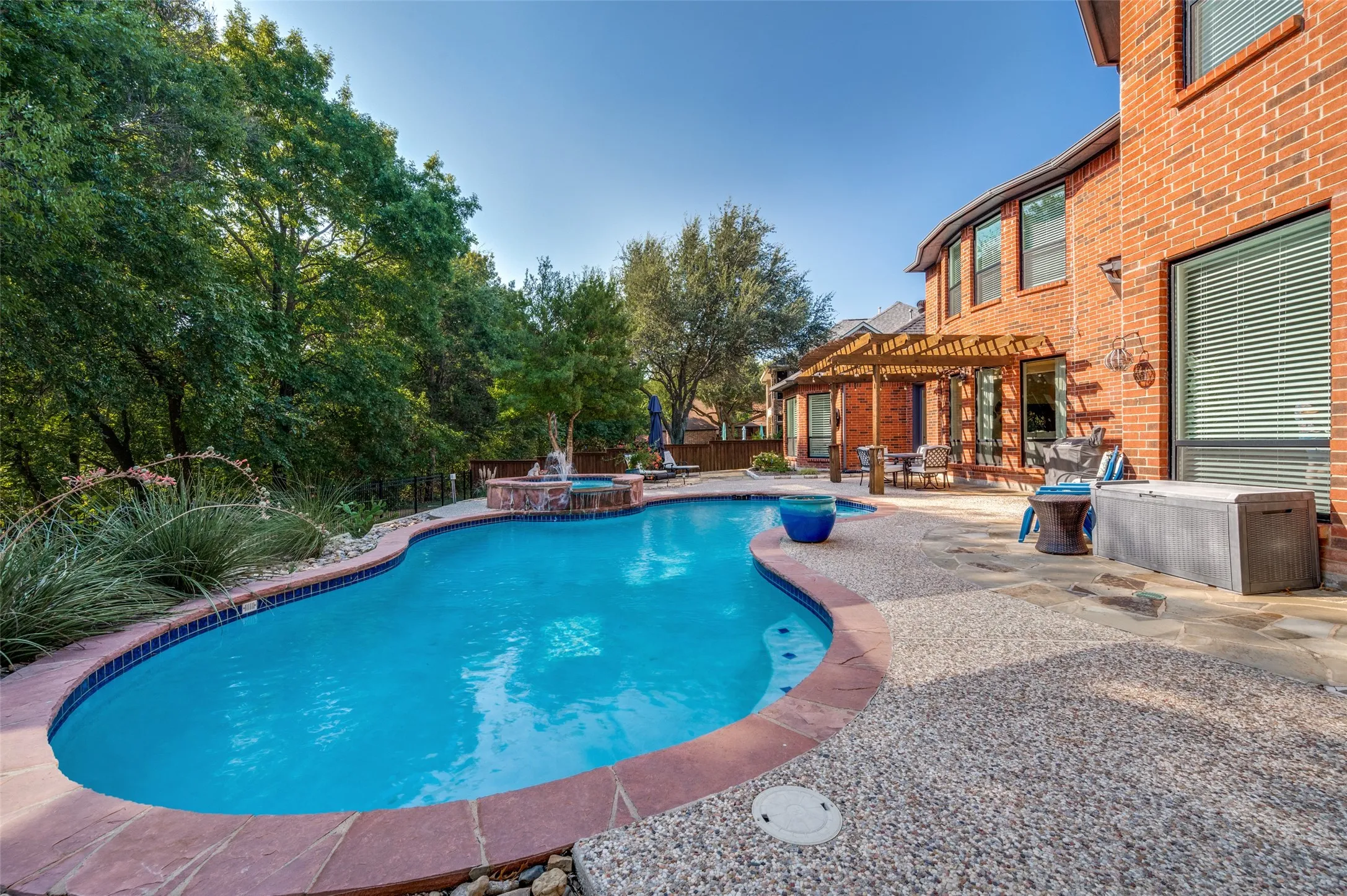Single Family Residence For Sale in Collin County , 601 Fallen Branch Drive, Mc Kinney, Texas 75072, 4 Bedroom, 4 Bathroom, 3 Garage spaces, 3,778 Sqft, built in 1996, mls#21382398, Real Estate Agent in Mc Kinney, Homes For Sale in Collin county, Homes For Sale in Mc Kinney, Realtor in Mc Kinney Texas, Real Estate Brokerage Independent Realty Texas, Luminita Cordes Realtor