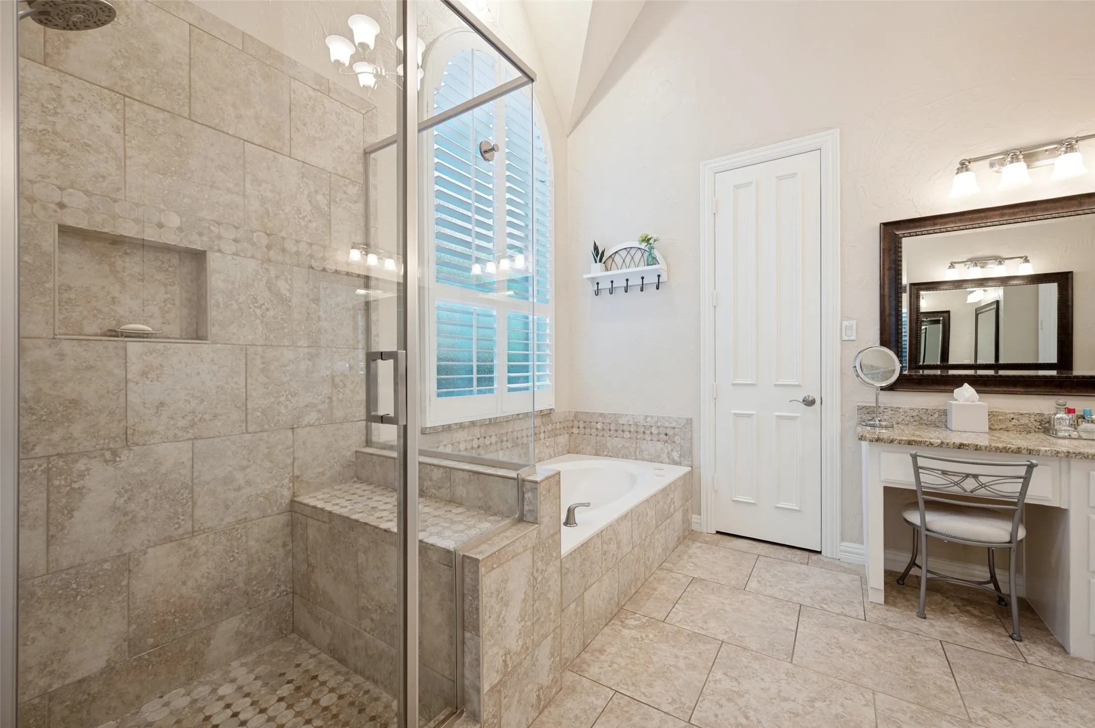 Single Family Residence For Sale in Collin County , 601 Fallen Branch Drive, Mc Kinney, Texas 75072, 4 Bedroom, 4 Bathroom, 3 Garage spaces, 3,778 Sqft, built in 1996, mls#21382398, Real Estate Agent in Mc Kinney, Homes For Sale in Collin county, Homes For Sale in Mc Kinney, Realtor in Mc Kinney Texas, Real Estate Brokerage Independent Realty Texas, Luminita Cordes Realtor