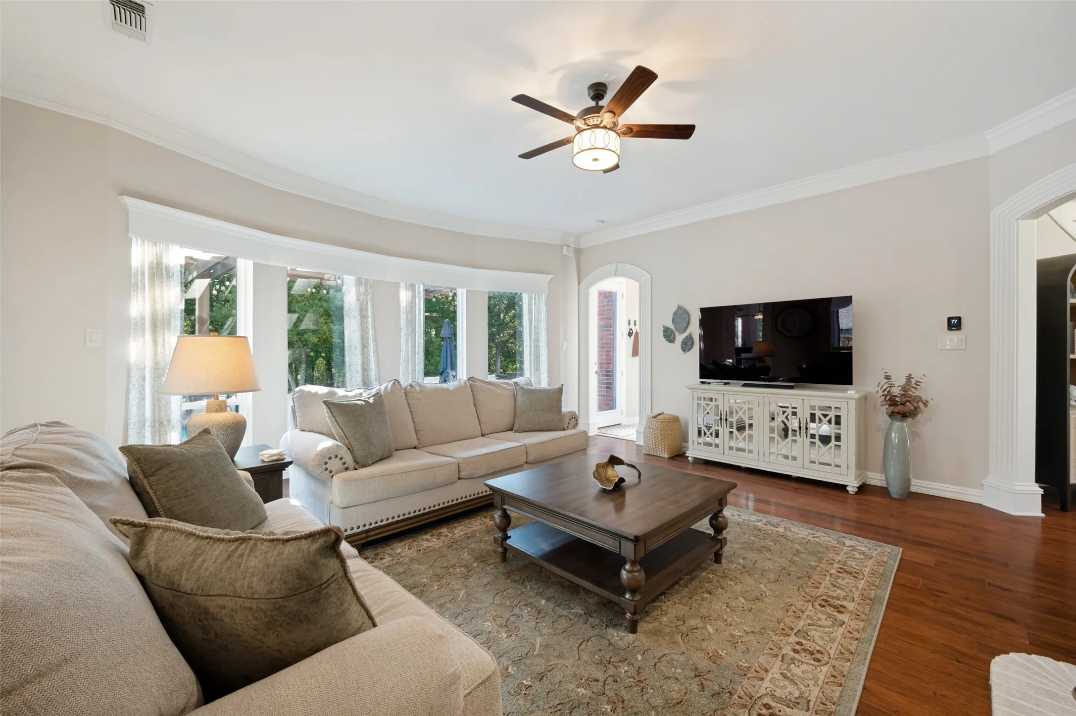 Single Family Residence For Sale in Collin County , 601 Fallen Branch Drive, Mc Kinney, Texas 75072, 4 Bedroom, 4 Bathroom, 3 Garage spaces, 3,778 Sqft, built in 1996, mls#21382398, Real Estate Agent in Mc Kinney, Homes For Sale in Collin county, Homes For Sale in Mc Kinney, Realtor in Mc Kinney Texas, Real Estate Brokerage Independent Realty Texas, Luminita Cordes Realtor