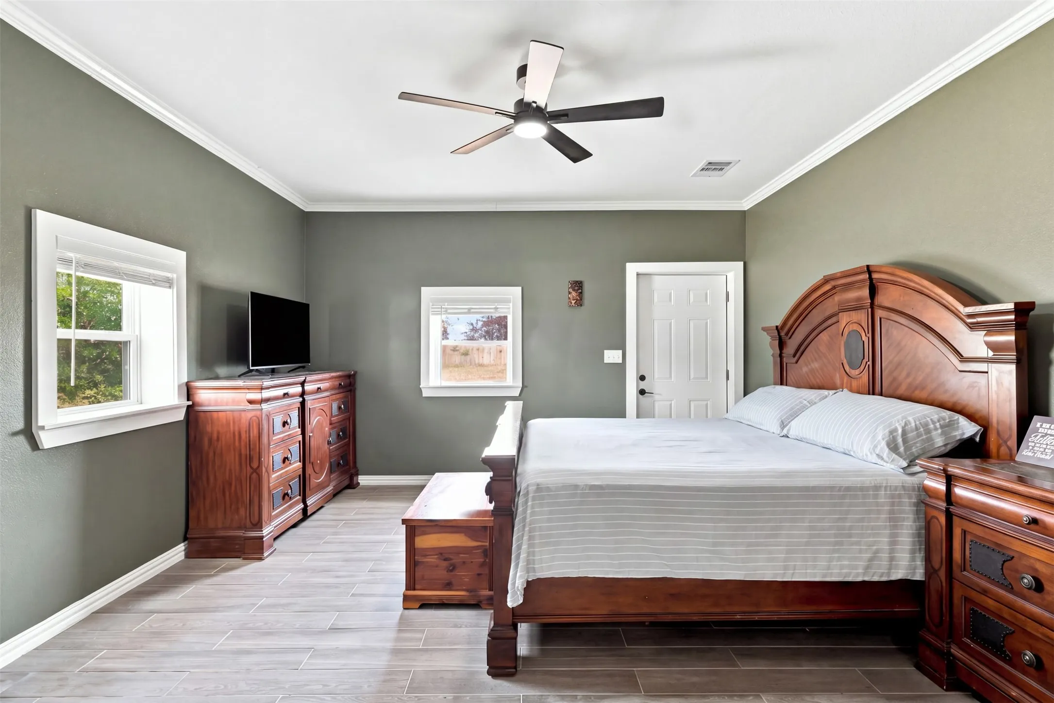 Single Family Residence For Sale in Cooke County , 88 Green Meadow Drive, Valley View, Texas 76272, 3 Bedroom, 2 Bathroom, Garage spaces, 1,556 Sqft, built in 1998, mls#21384033, Real Estate Agent in Valley View, Homes For Sale in Cooke county, Homes For Sale in Valley View, Realtor in Valley View Texas, Real Estate Brokerage Independent Realty Texas, Luminita Cordes Realtor