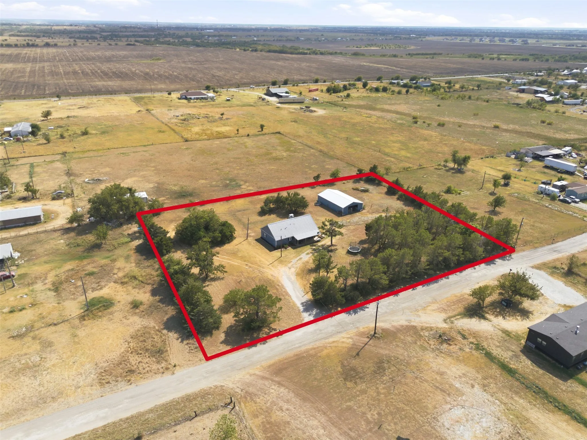 Single Family Residence For Sale in Cooke County , 88 Green Meadow Drive, Valley View, Texas 76272, 3 Bedroom, 2 Bathroom, Garage spaces, 1,556 Sqft, built in 1998, mls#21384033, Real Estate Agent in Valley View, Homes For Sale in Cooke county, Homes For Sale in Valley View, Realtor in Valley View Texas, Real Estate Brokerage Independent Realty Texas, Luminita Cordes Realtor