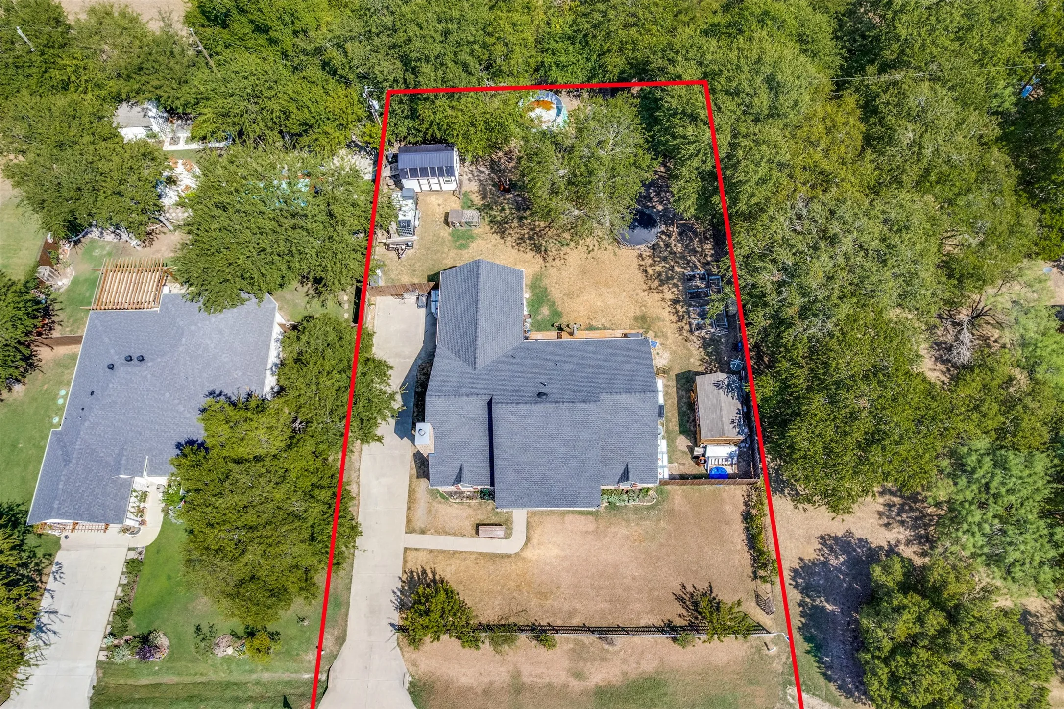 Single Family Residence For Sale in Tarrant County , 7647 Blanchard Way, Fort Worth, Texas 76126, 3 Bedroom, 2 Bathroom, Garage spaces, 2,105 Sqft, built in 2007, mls#21383982, Real Estate Agent in Fort Worth, Homes For Sale in Tarrant county, Homes For Sale in Fort Worth, Realtor in Fort Worth Texas, Real Estate Brokerage Independent Realty Texas, Luminita Cordes Realtor