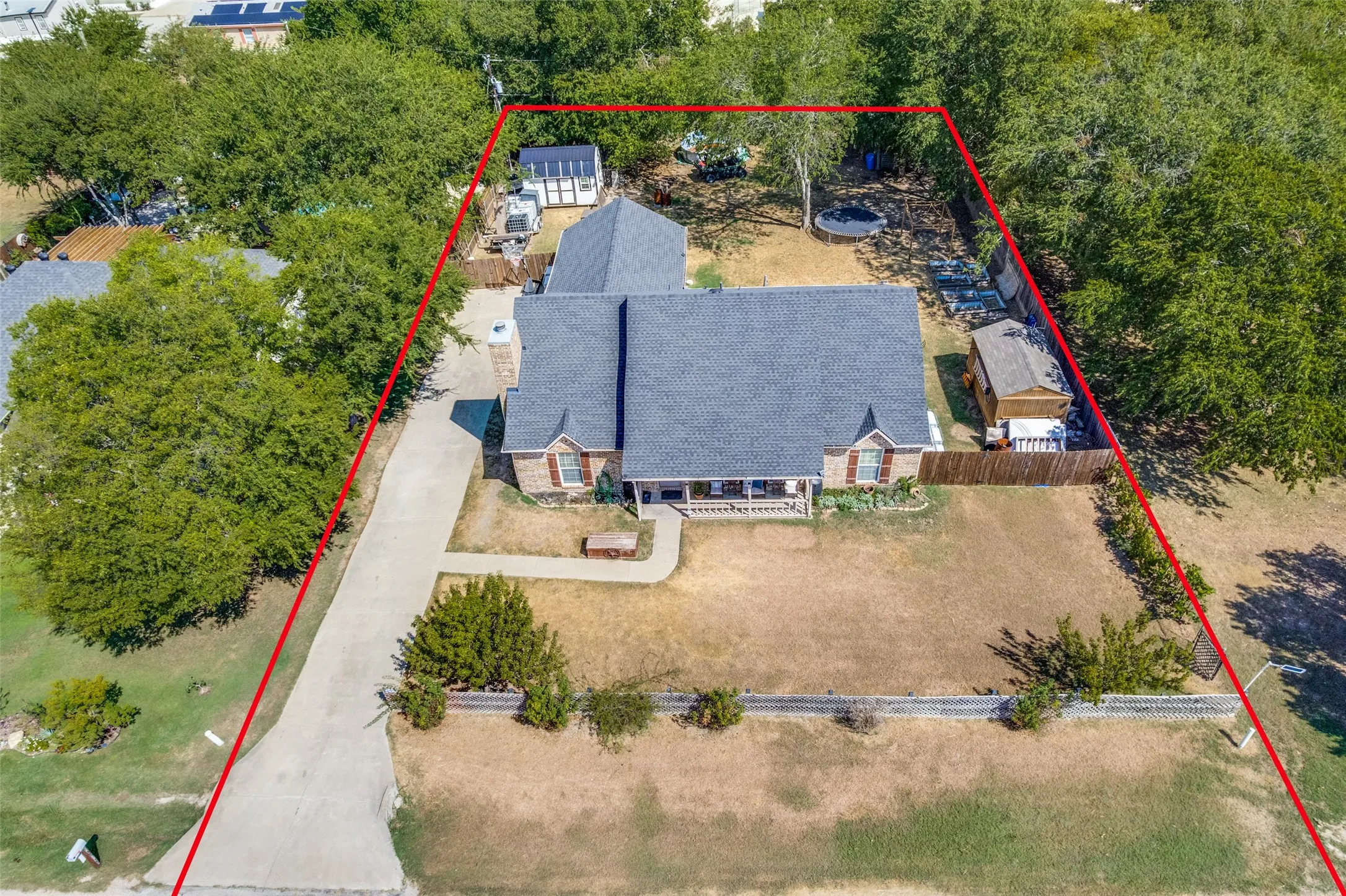 Single Family Residence For Sale in Tarrant County , 7647 Blanchard Way, Fort Worth, Texas 76126, 3 Bedroom, 2 Bathroom, Garage spaces, 2,105 Sqft, built in 2007, mls#21383982, Real Estate Agent in Fort Worth, Homes For Sale in Tarrant county, Homes For Sale in Fort Worth, Realtor in Fort Worth Texas, Real Estate Brokerage Independent Realty Texas, Luminita Cordes Realtor