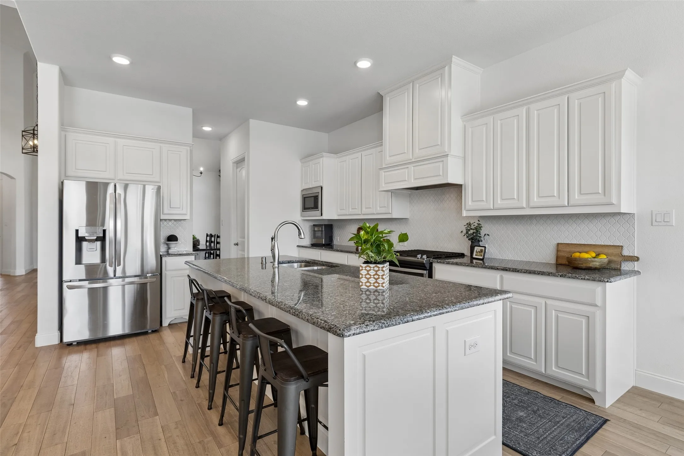 Single Family Residence For Sale in Grayson County , 1818 Turtle Creek Lane, Gunter, Texas 75058, 4 Bedroom, 3 Bathroom, 3 Garage spaces, 3,773 Sqft, built in 2017, mls#21384004, Real Estate Agent in Gunter, Homes For Sale in Grayson county, Homes For Sale in Gunter, Realtor in Gunter Texas, Real Estate Brokerage Independent Realty Texas, Luminita Cordes Realtor