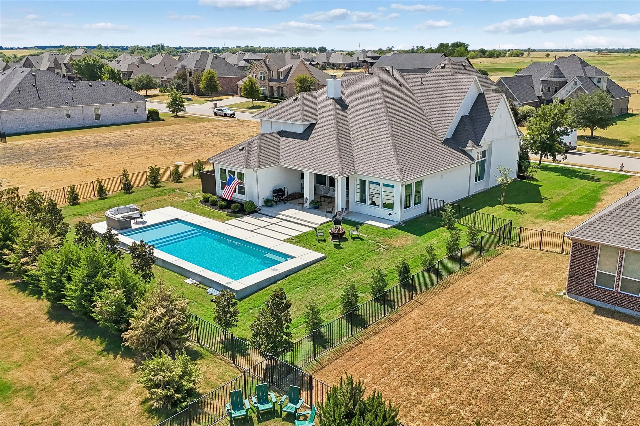 Single Family Residence For Sale in Grayson County , 1818 Turtle Creek Lane, Gunter, Texas 75058, 4 Bedroom, 3 Bathroom, 3 Garage spaces, 3,773 Sqft, built in 2017, mls#21384004, Real Estate Agent in Gunter, Homes For Sale in Grayson county, Homes For Sale in Gunter, Realtor in Gunter Texas, Real Estate Brokerage Independent Realty Texas, Luminita Cordes Realtor