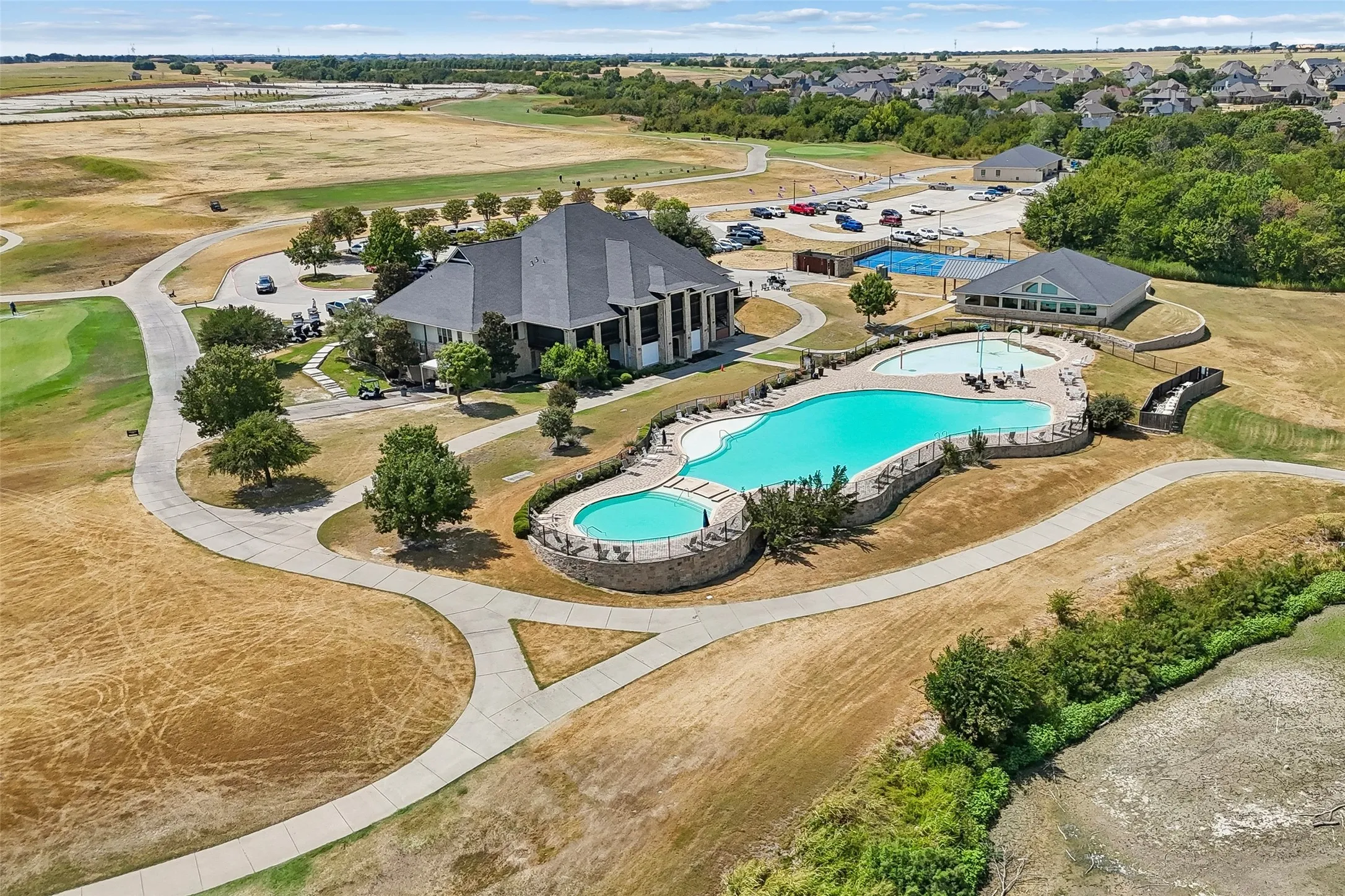 Single Family Residence For Sale in Grayson County , 1818 Turtle Creek Lane, Gunter, Texas 75058, 4 Bedroom, 3 Bathroom, 3 Garage spaces, 3,773 Sqft, built in 2017, mls#21384004, Real Estate Agent in Gunter, Homes For Sale in Grayson county, Homes For Sale in Gunter, Realtor in Gunter Texas, Real Estate Brokerage Independent Realty Texas, Luminita Cordes Realtor