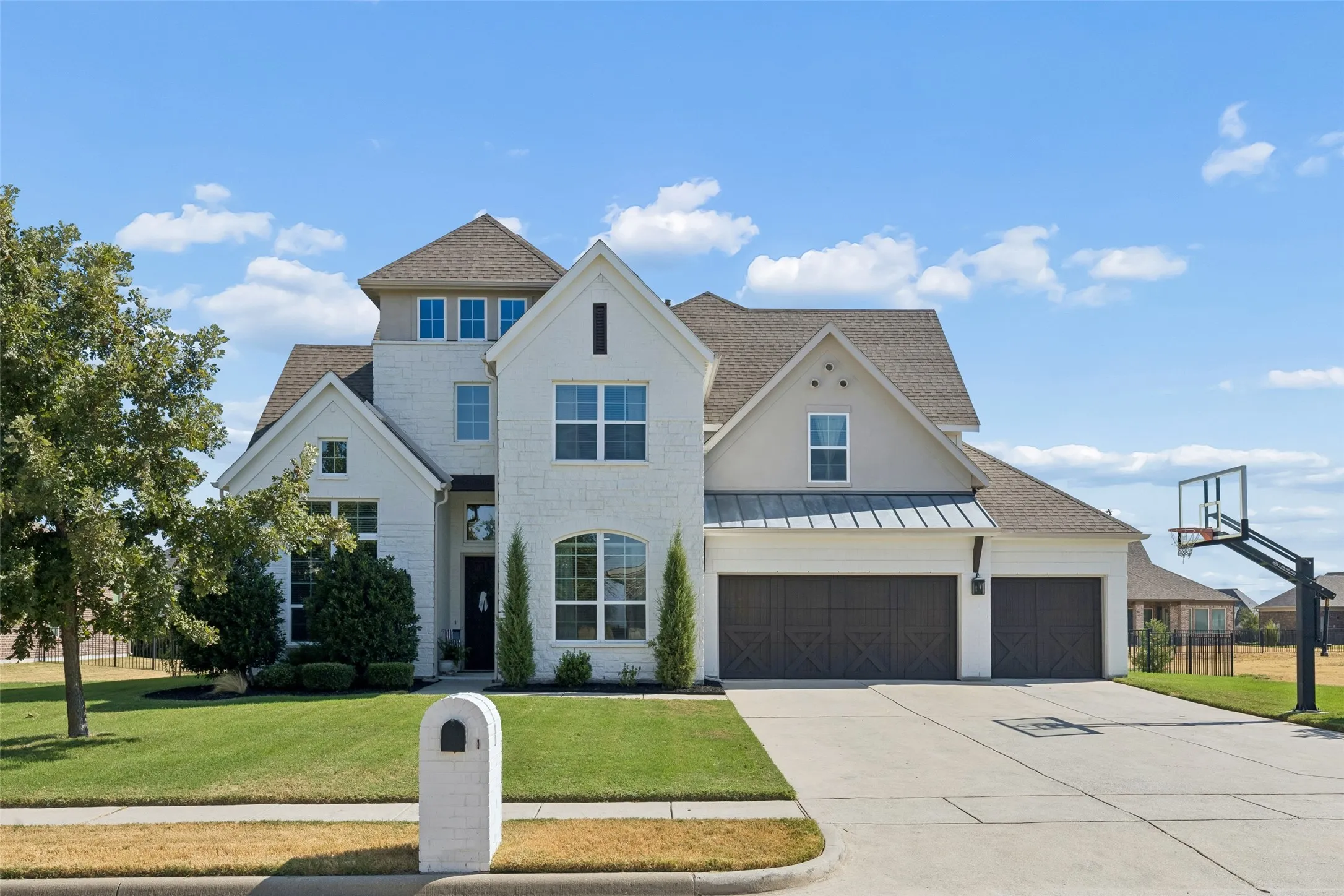 Single Family Residence For Sale in Grayson County , 1818 Turtle Creek Lane, Gunter, Texas 75058, 4 Bedroom, 3 Bathroom, 3 Garage spaces, 3,773 Sqft, built in 2017, mls#21384004, Real Estate Agent in Gunter, Homes For Sale in Grayson county, Homes For Sale in Gunter, Realtor in Gunter Texas, Real Estate Brokerage Independent Realty Texas, Luminita Cordes Realtor