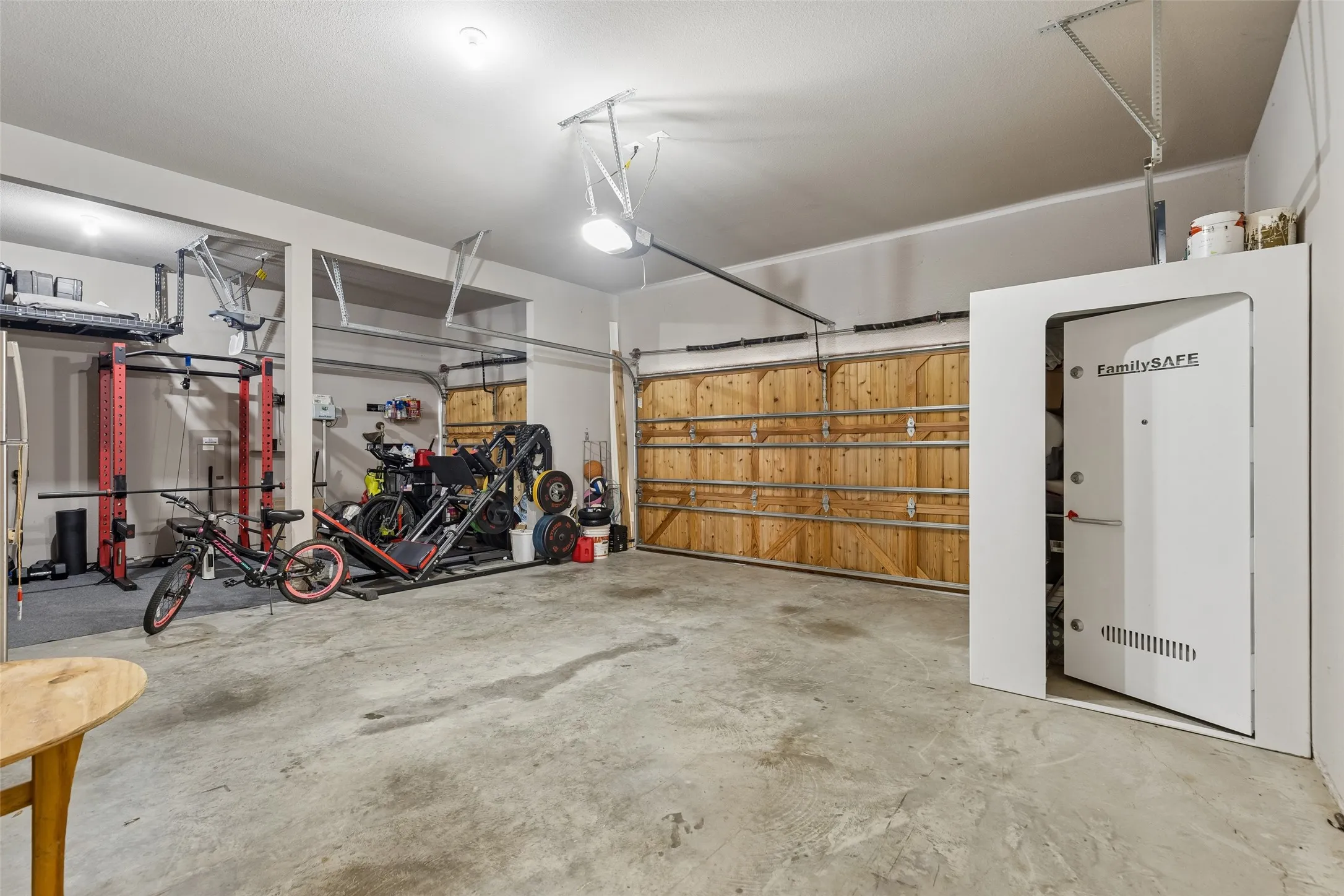 Single Family Residence For Sale in Grayson County , 1818 Turtle Creek Lane, Gunter, Texas 75058, 4 Bedroom, 3 Bathroom, 3 Garage spaces, 3,773 Sqft, built in 2017, mls#21384004, Real Estate Agent in Gunter, Homes For Sale in Grayson county, Homes For Sale in Gunter, Realtor in Gunter Texas, Real Estate Brokerage Independent Realty Texas, Luminita Cordes Realtor