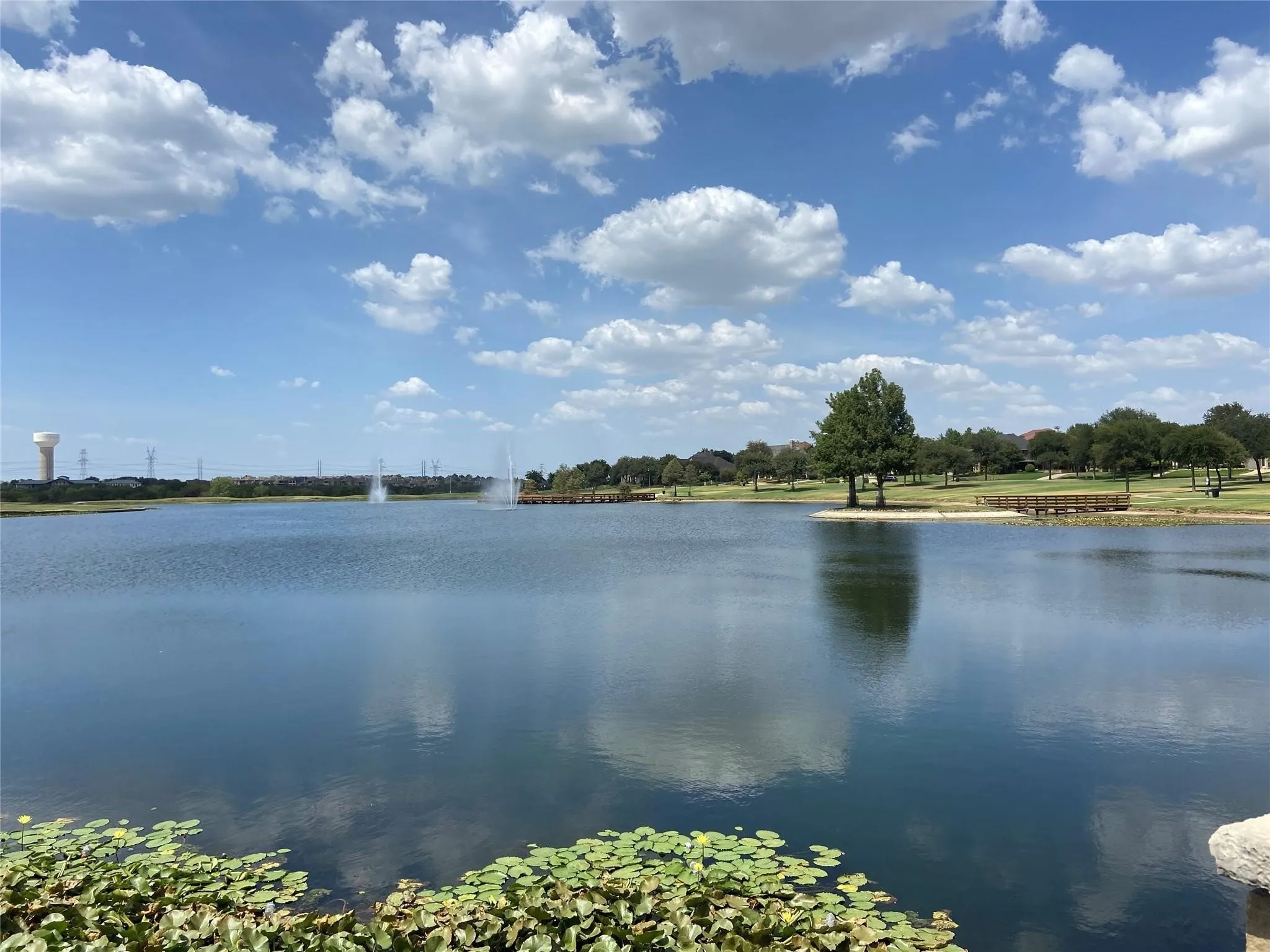 Single Family Residence For Sale in Denton County , 2525 Olive Branch Drive, Lewisville, Texas 75056, 3 Bedroom, 2 Bathroom, 2 Garage spaces, 2,157 Sqft, built in 2016, mls#21382604, Real Estate Agent in Lewisville, Homes For Sale in Denton county, Homes For Sale in Lewisville, Realtor in Lewisville Texas, Real Estate Brokerage Independent Realty Texas, Luminita Cordes Realtor