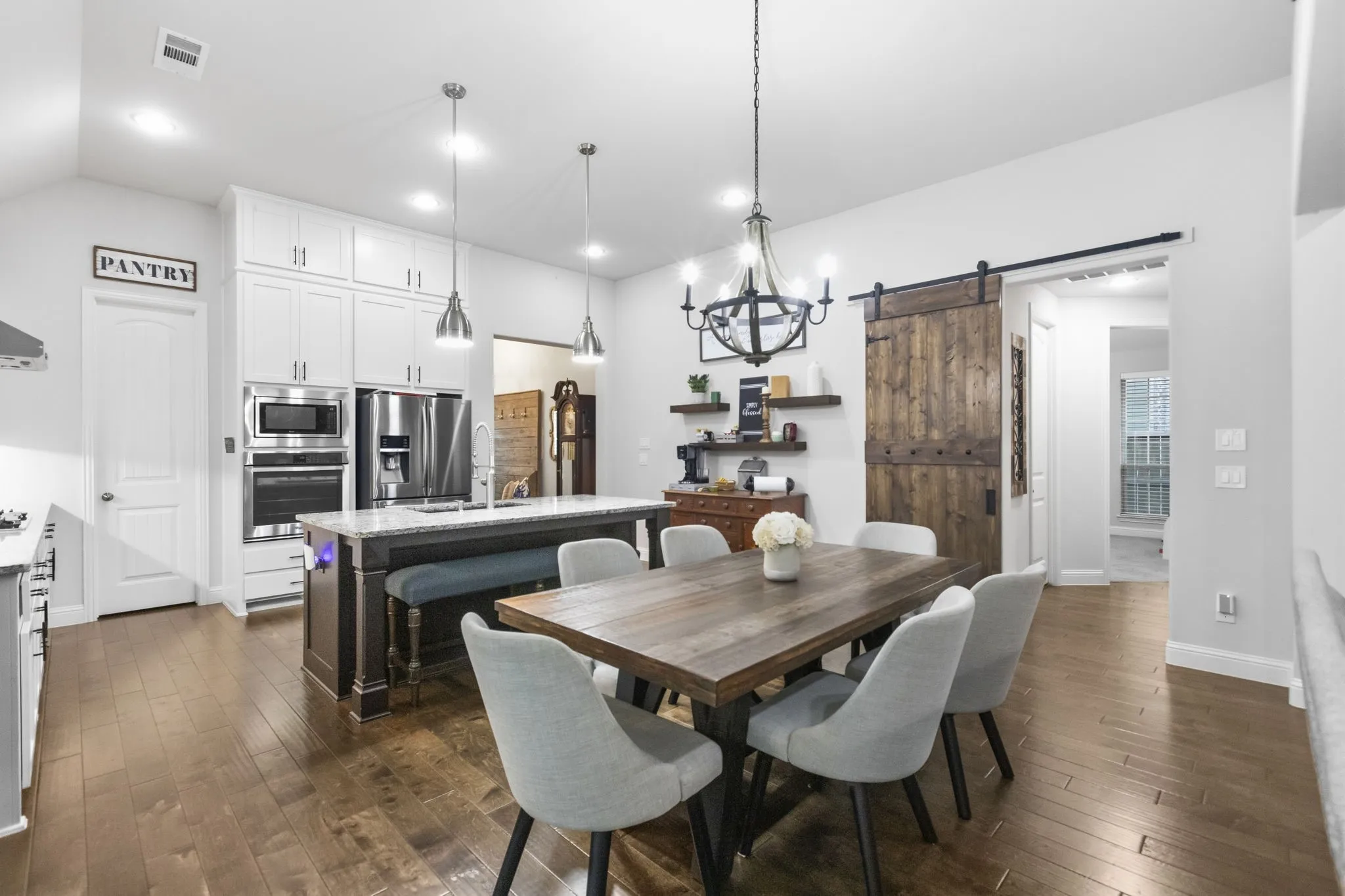 Single Family Residence For Sale in Denton County , 2525 Olive Branch Drive, Lewisville, Texas 75056, 3 Bedroom, 2 Bathroom, 2 Garage spaces, 2,157 Sqft, built in 2016, mls#21382604, Real Estate Agent in Lewisville, Homes For Sale in Denton county, Homes For Sale in Lewisville, Realtor in Lewisville Texas, Real Estate Brokerage Independent Realty Texas, Luminita Cordes Realtor