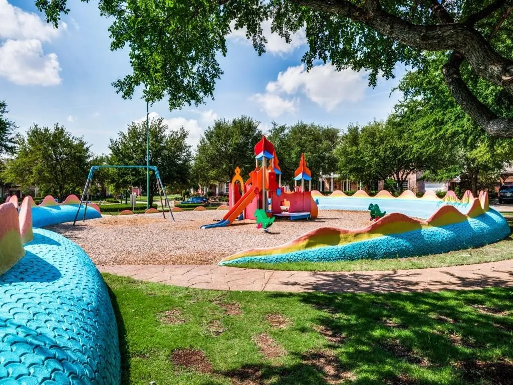 Single Family Residence For Sale in Denton County , 2525 Olive Branch Drive, Lewisville, Texas 75056, 3 Bedroom, 2 Bathroom, 2 Garage spaces, 2,157 Sqft, built in 2016, mls#21382604, Real Estate Agent in Lewisville, Homes For Sale in Denton county, Homes For Sale in Lewisville, Realtor in Lewisville Texas, Real Estate Brokerage Independent Realty Texas, Luminita Cordes Realtor