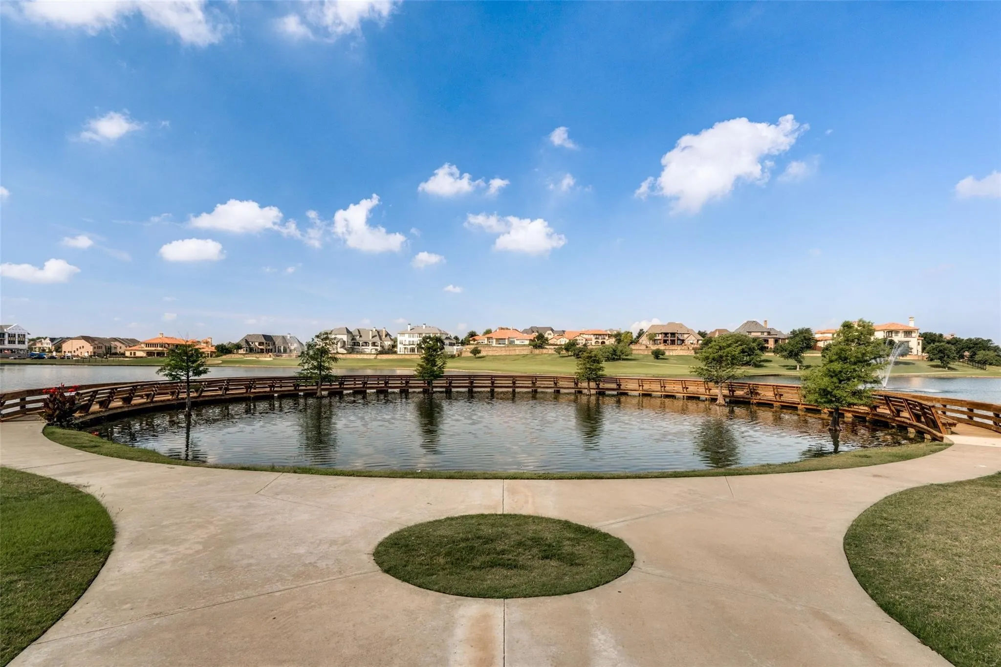 Single Family Residence For Sale in Denton County , 2525 Olive Branch Drive, Lewisville, Texas 75056, 3 Bedroom, 2 Bathroom, 2 Garage spaces, 2,157 Sqft, built in 2016, mls#21382604, Real Estate Agent in Lewisville, Homes For Sale in Denton county, Homes For Sale in Lewisville, Realtor in Lewisville Texas, Real Estate Brokerage Independent Realty Texas, Luminita Cordes Realtor