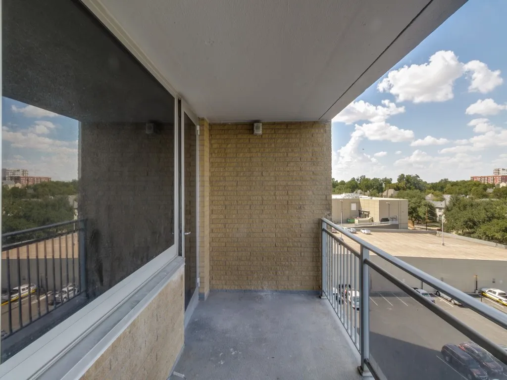 Condominium For Rent in Dallas County , 3883 Turtle Creek Boulevard 801, Dallas, Texas 75219, 1 Bedroom, 1 Bathroom, 1 Garage spaces, 862 Sqft, built in 1963, mls#21384031, Real Estate Agent in Dallas, Homes For Rent in Dallas county, Homes For Rent in Dallas, Realtor in Dallas Texas, Real Estate Brokerage Independent Realty Texas, Luminita Cordes Realtor