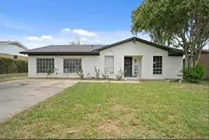 Single Family Residence For Sale in Denton County , 605 Neptune Drive, Denton, Texas 76209, 3 Bedroom, 2 Bathroom, Garage spaces, 1,495 Sqft, built in 1965, mls#21384032, Real Estate Agent in Denton, Homes For Sale in Denton county, Homes For Sale in Denton, Realtor in Denton Texas, Real Estate Brokerage Independent Realty Texas, Luminita Cordes Realtor