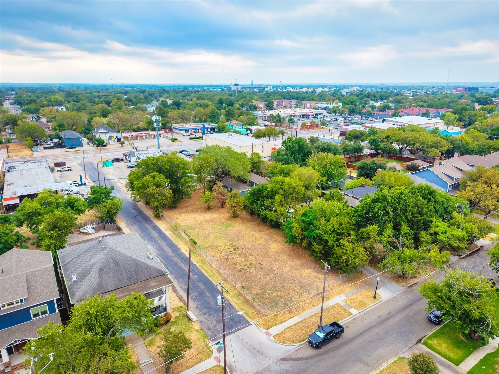 Unimproved Land For Sale in Dallas County , 4932 Reiger Avenue, Dallas, Texas 75214, 0, 0, Garage spaces, 0 Sqft, built in 0, mls#21380290, Real Estate Agent in Dallas, Homes For Sale in Dallas county, Homes For Sale in Dallas, Realtor in Dallas Texas, Real Estate Brokerage Independent Realty Texas, Luminita Cordes Realtor
