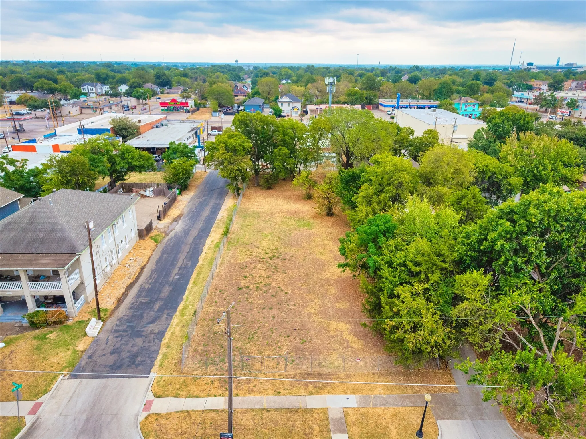 Unimproved Land For Sale in Dallas County , 4932 Reiger Avenue, Dallas, Texas 75214, 0, 0, Garage spaces, 0 Sqft, built in 0, mls#21380290, Real Estate Agent in Dallas, Homes For Sale in Dallas county, Homes For Sale in Dallas, Realtor in Dallas Texas, Real Estate Brokerage Independent Realty Texas, Luminita Cordes Realtor