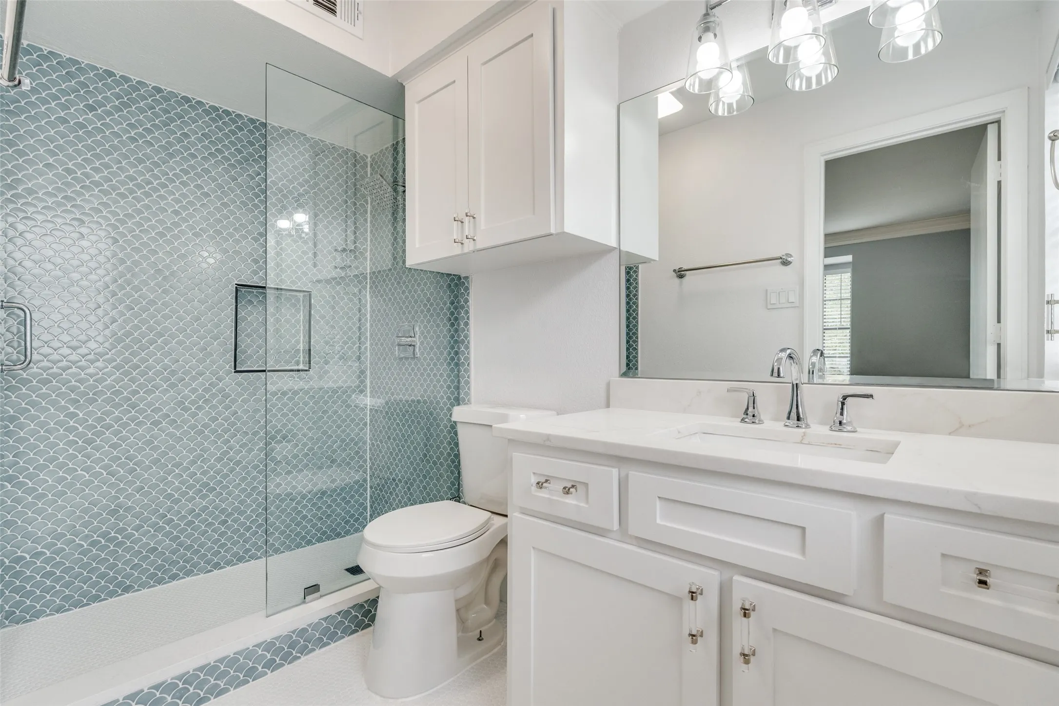 Single Family Residence For Rent in Dallas County , 3514 Harvard Avenue, Highland Park, Texas 75205, 5 Bedroom, 5 Bathroom, 2 Garage spaces, 3,690 Sqft, built in 1979, mls#21383963, Real Estate Agent in Highland Park, Homes For Rent in Dallas county, Homes For Rent in Highland Park, Realtor in Highland Park Texas, Real Estate Brokerage Independent Realty Texas, Luminita Cordes Realtor