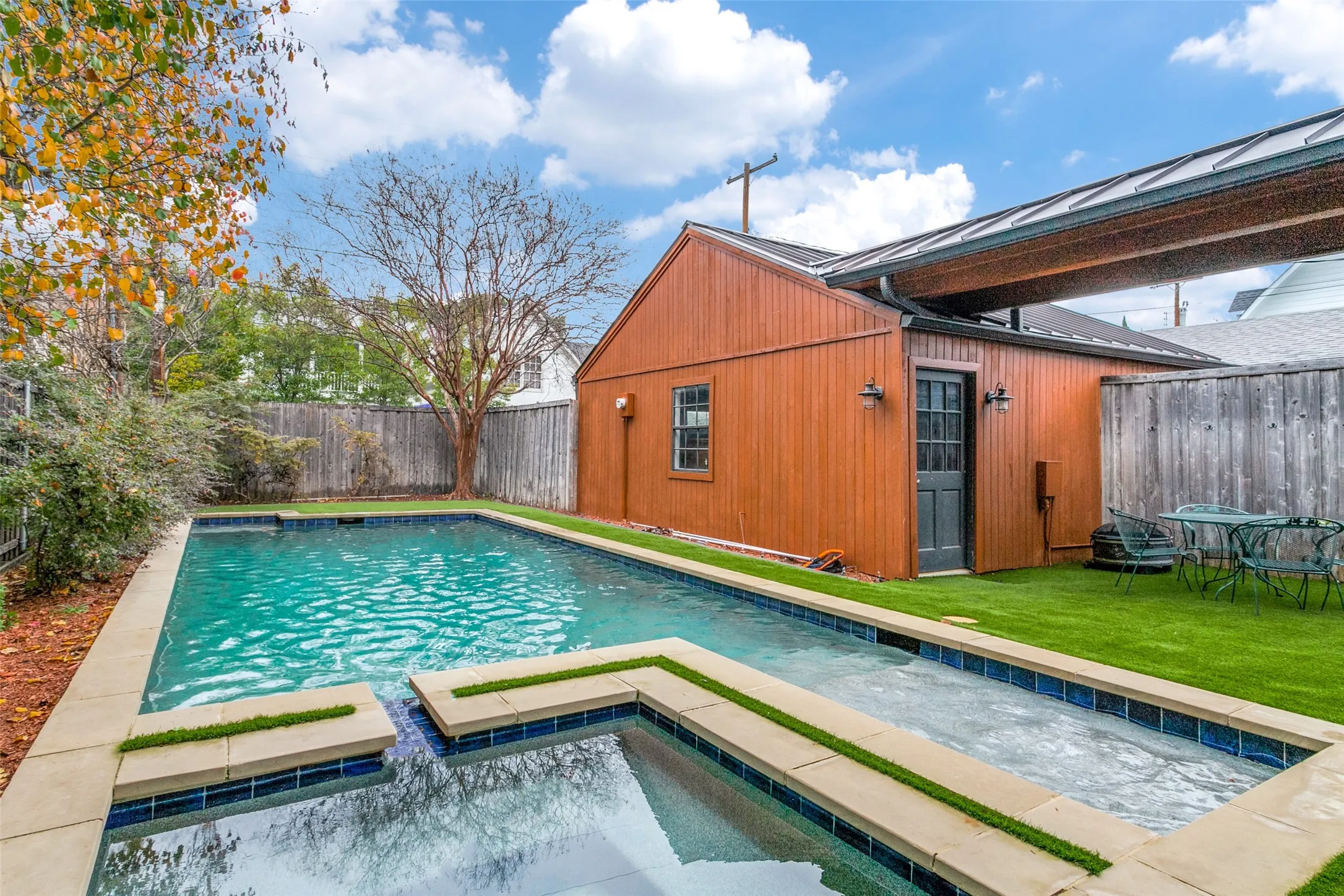 Single Family Residence For Rent in Dallas County , 3514 Harvard Avenue, Highland Park, Texas 75205, 5 Bedroom, 5 Bathroom, 2 Garage spaces, 3,690 Sqft, built in 1979, mls#21383963, Real Estate Agent in Highland Park, Homes For Rent in Dallas county, Homes For Rent in Highland Park, Realtor in Highland Park Texas, Real Estate Brokerage Independent Realty Texas, Luminita Cordes Realtor