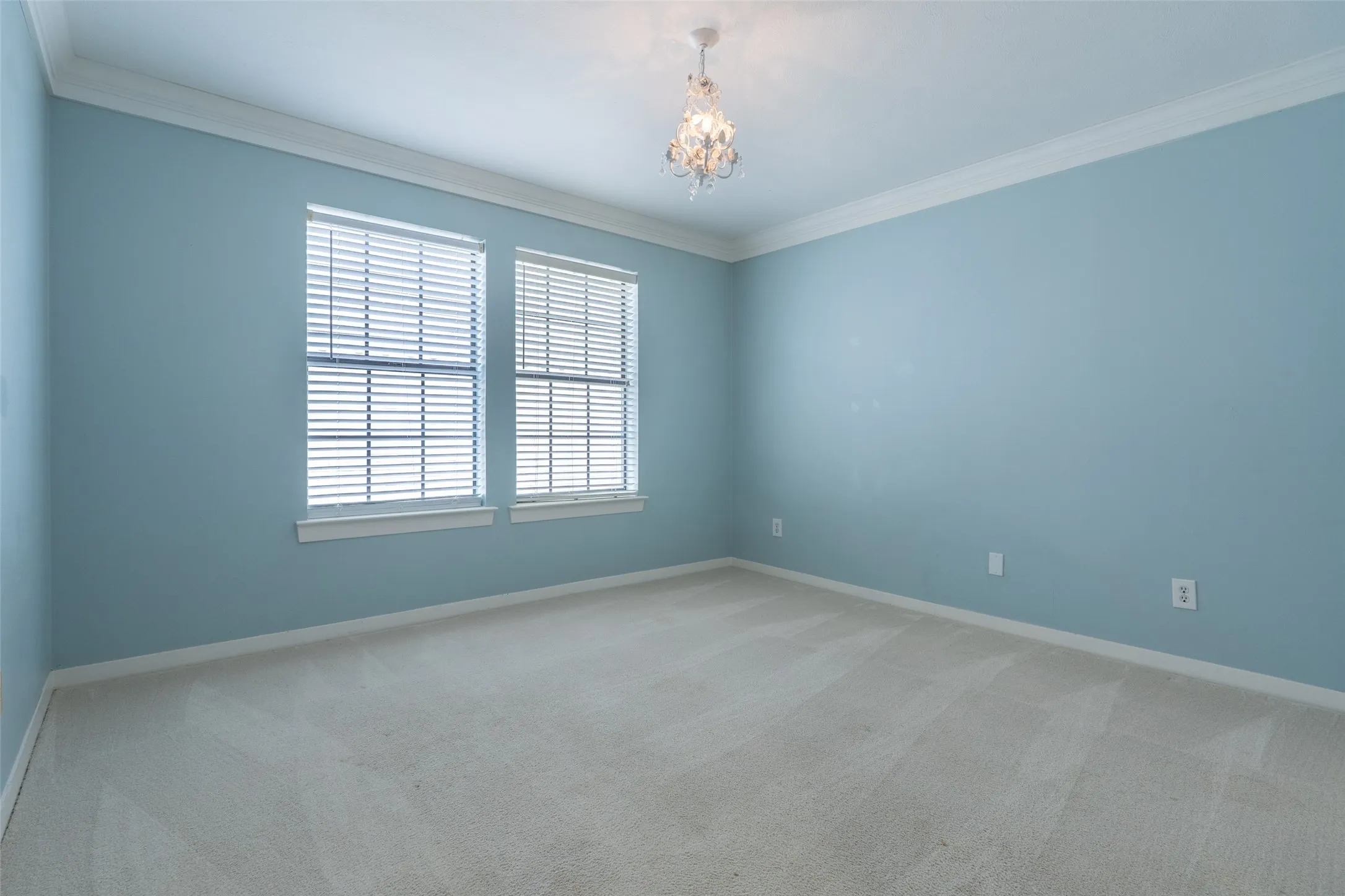 Single Family Residence For Rent in Dallas County , 3514 Harvard Avenue, Highland Park, Texas 75205, 5 Bedroom, 5 Bathroom, 2 Garage spaces, 3,690 Sqft, built in 1979, mls#21383963, Real Estate Agent in Highland Park, Homes For Rent in Dallas county, Homes For Rent in Highland Park, Realtor in Highland Park Texas, Real Estate Brokerage Independent Realty Texas, Luminita Cordes Realtor